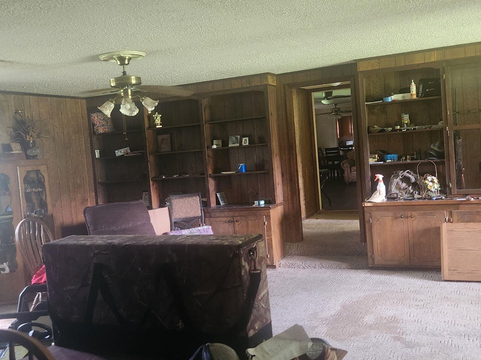 1814 E State Line Road Property Photo 6