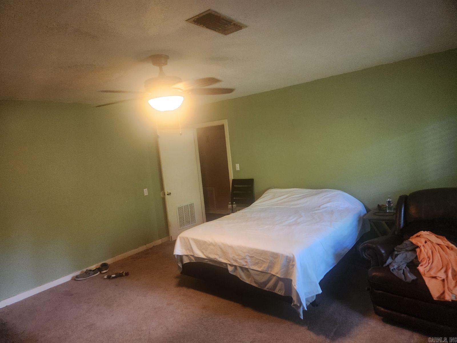 1814 E State Line Road Property Photo 7