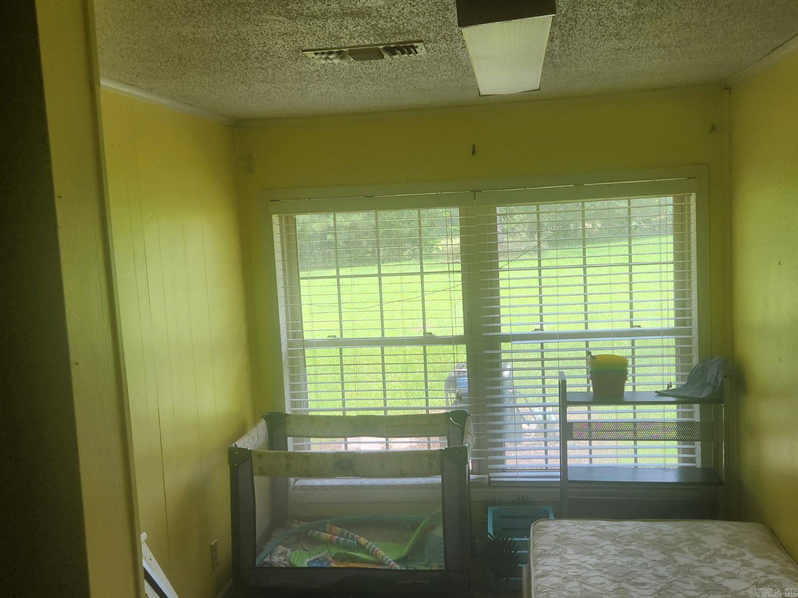 1814 E State Line Road Property Photo 13