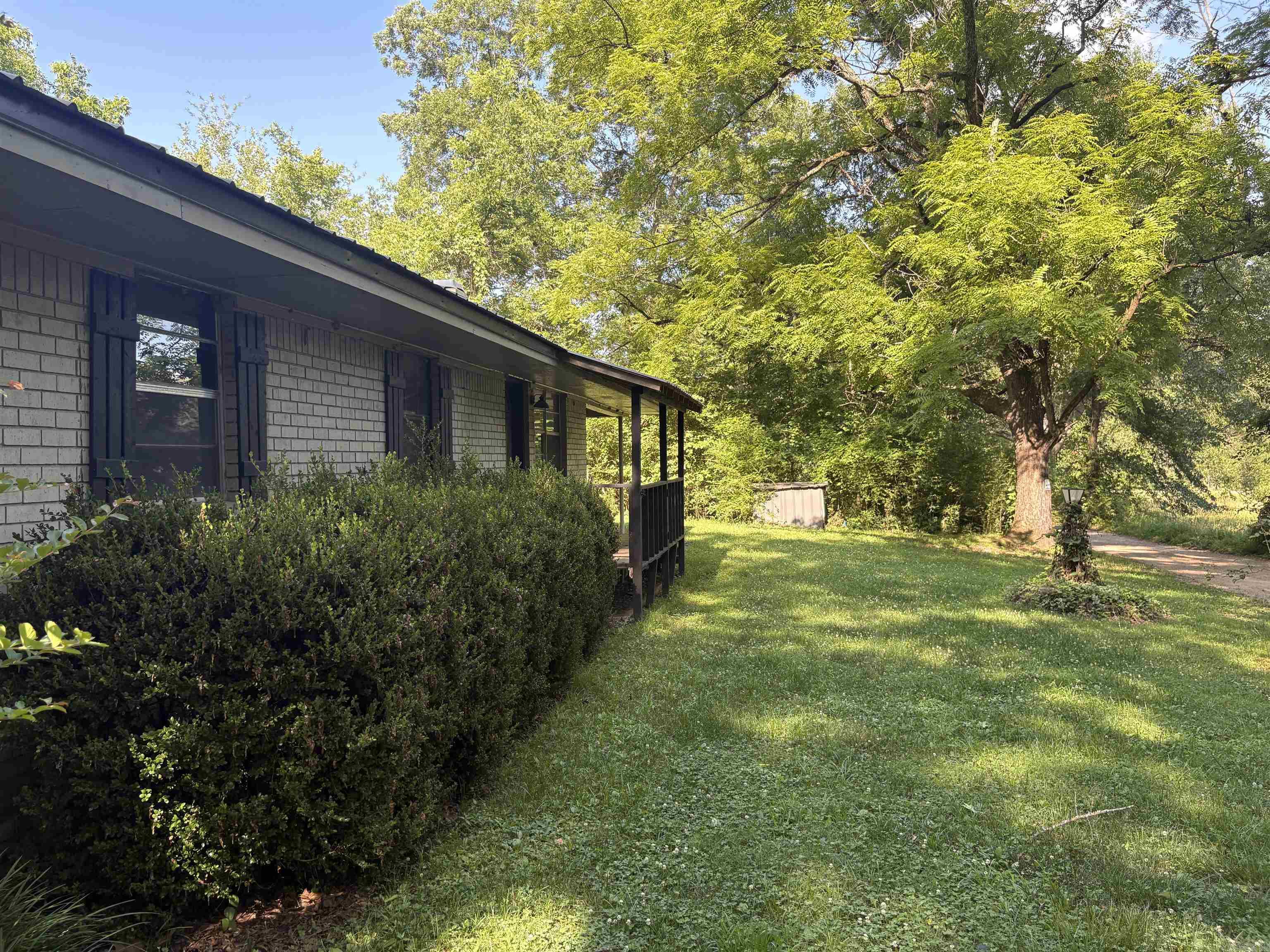 5085 367 Highway N. Property Photo 3