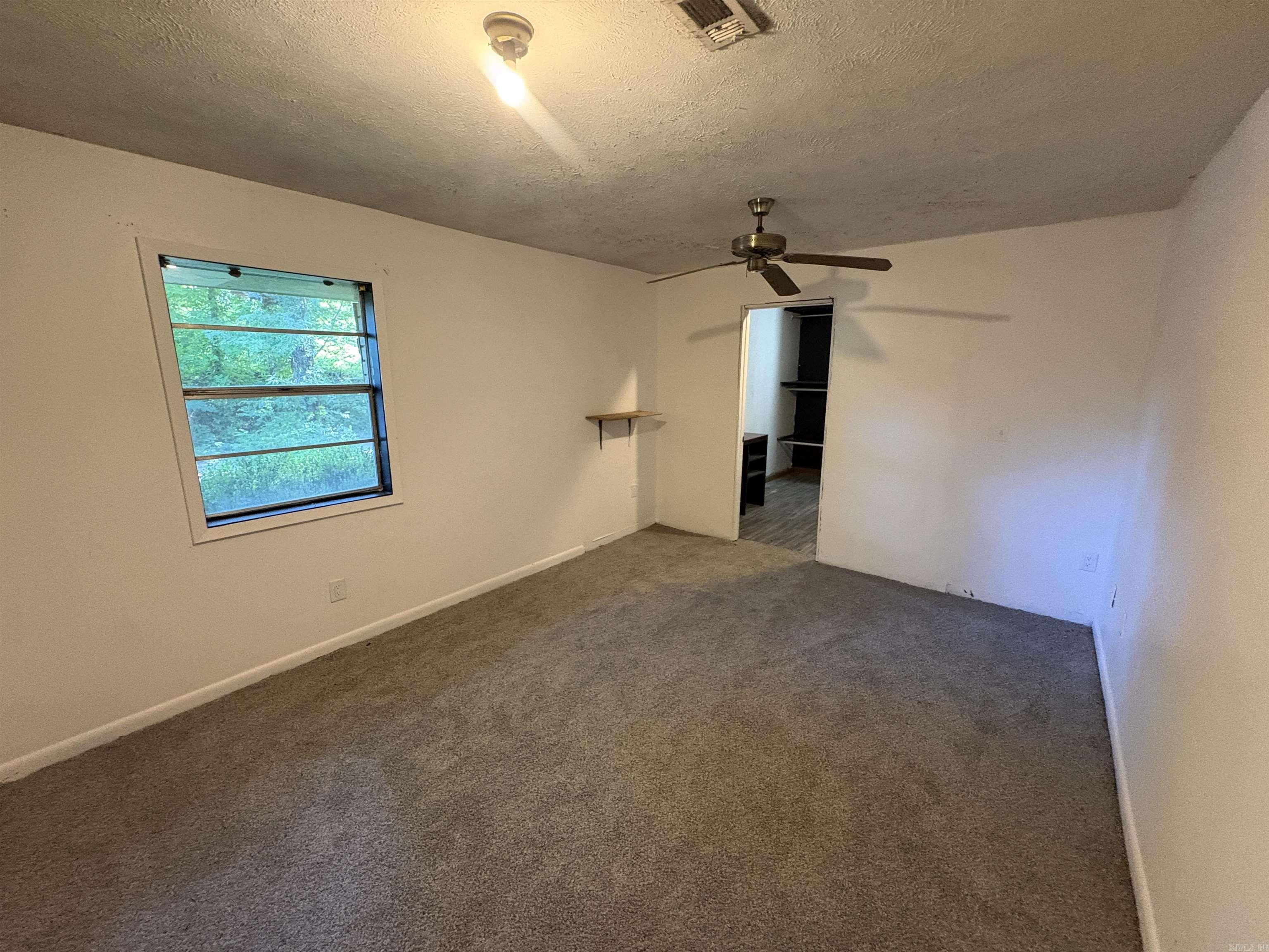 5085 367 Highway N. Property Photo 12