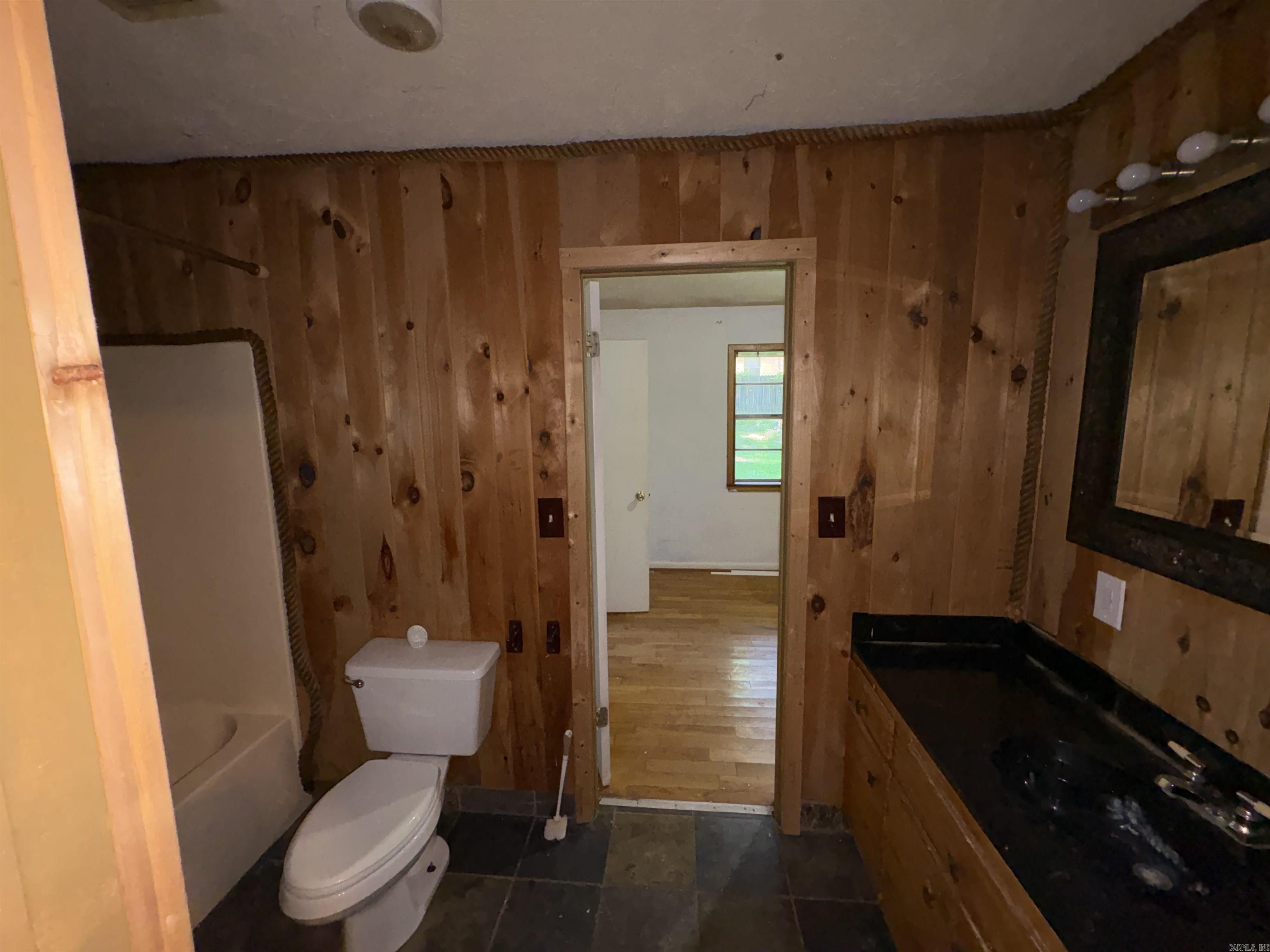 5085 367 Highway N. Property Photo 14