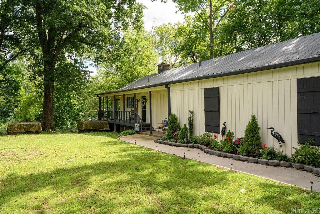 10 Raintree Valley Drive Property Photo 3