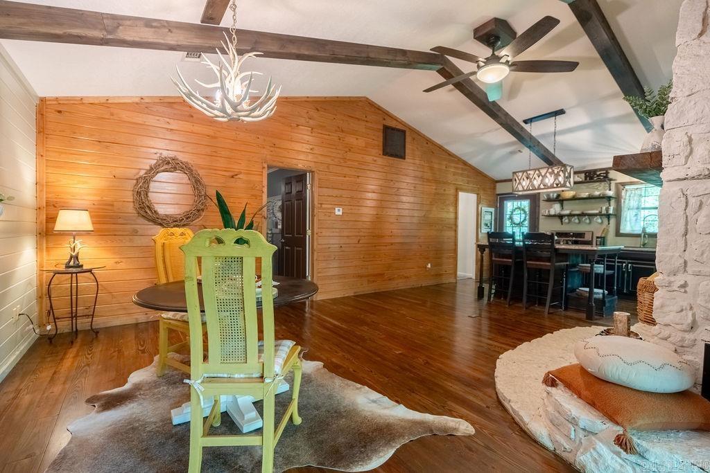 10 Raintree Valley Drive Property Photo 12