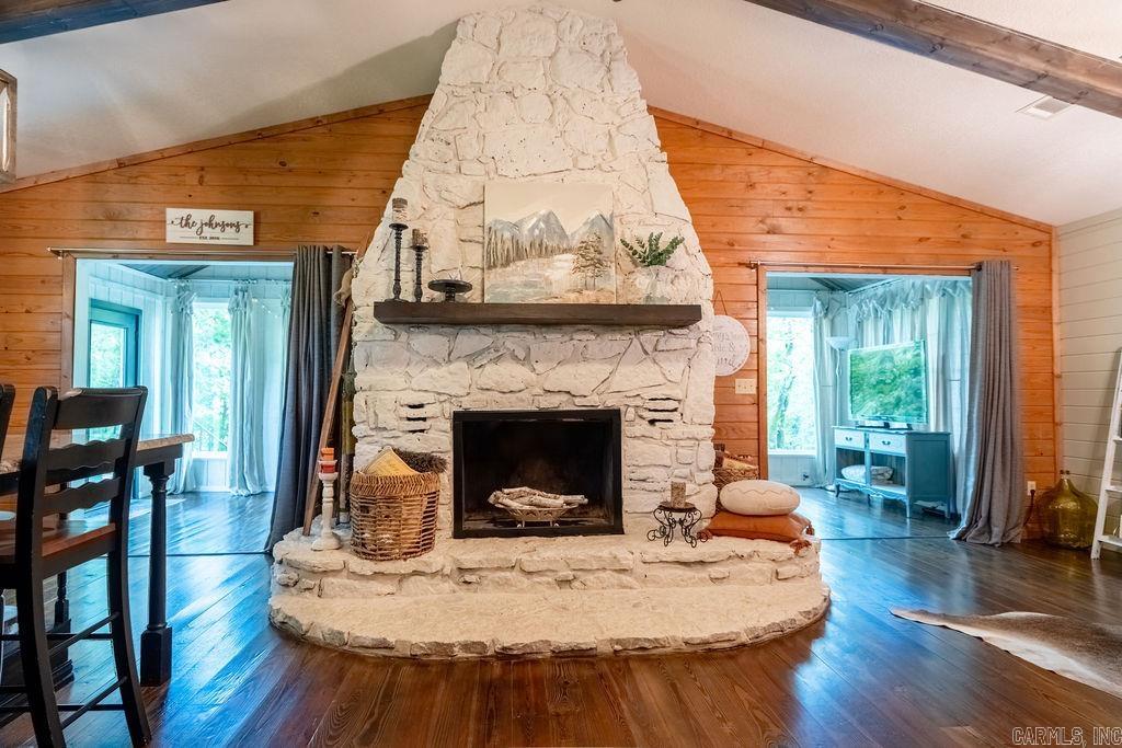 10 Raintree Valley Drive Property Photo 13