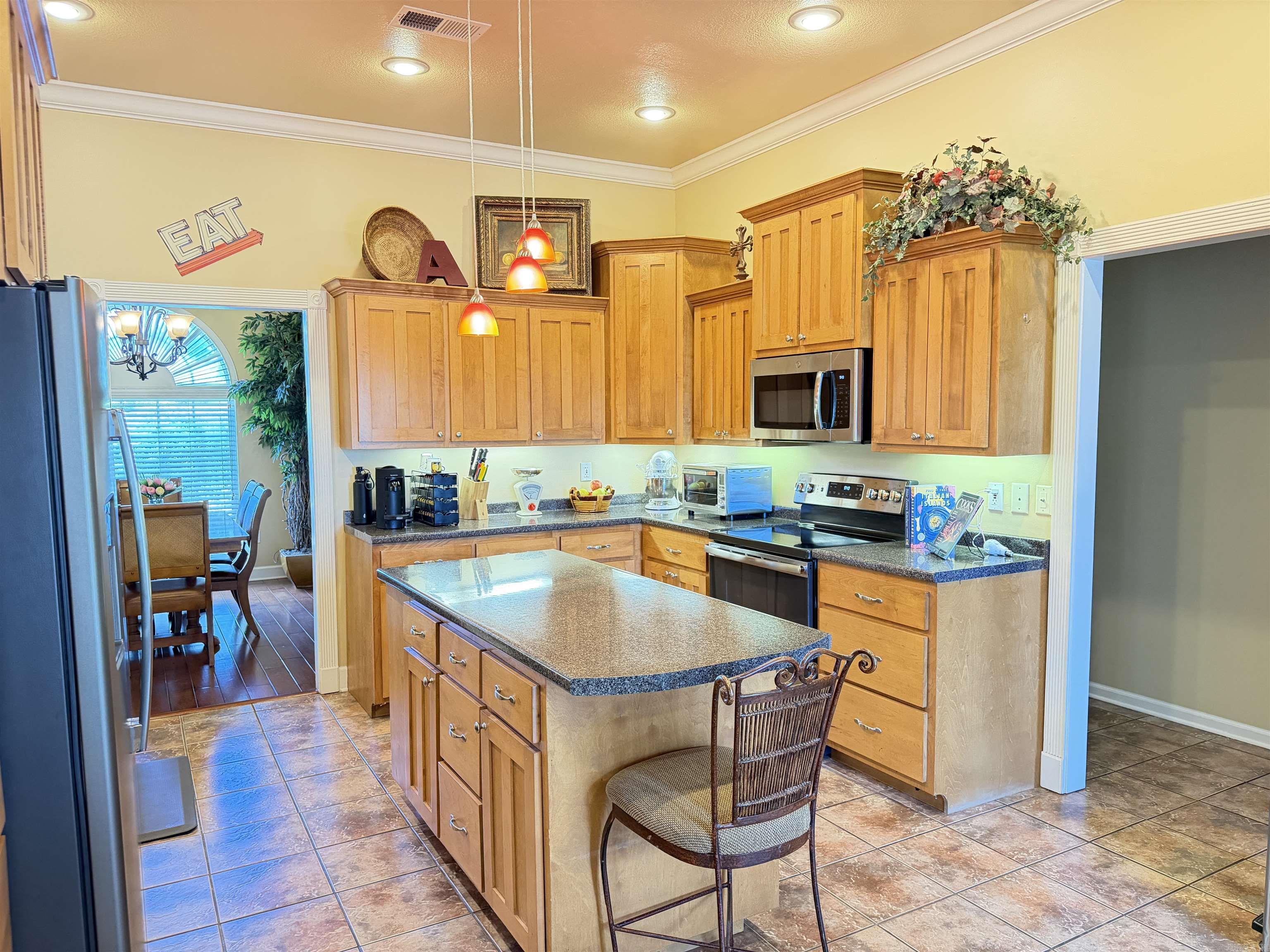 3 Victor Drive Property Photo 10