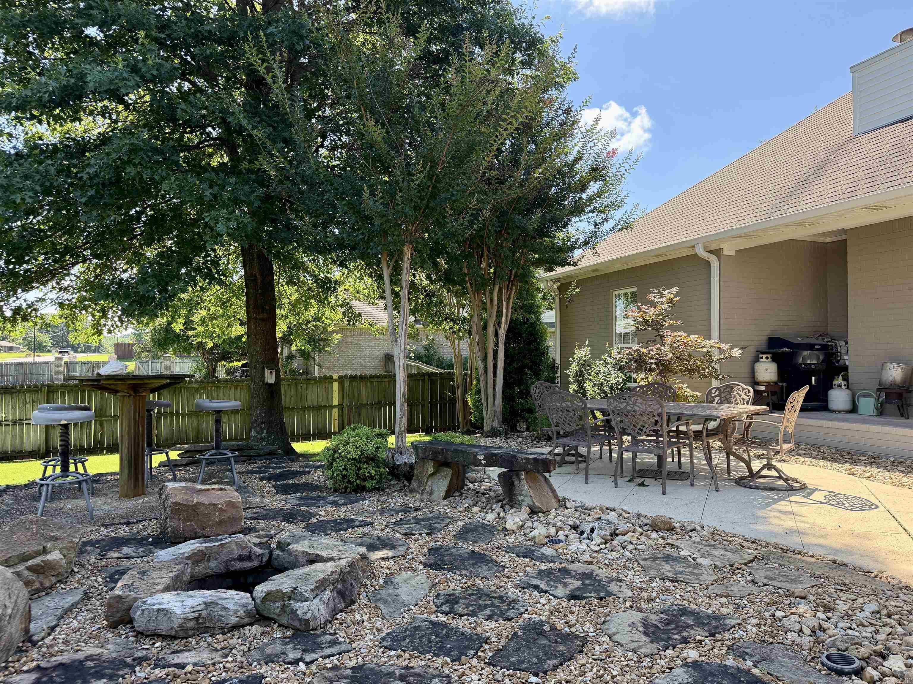 3 Victor Drive Property Photo 44