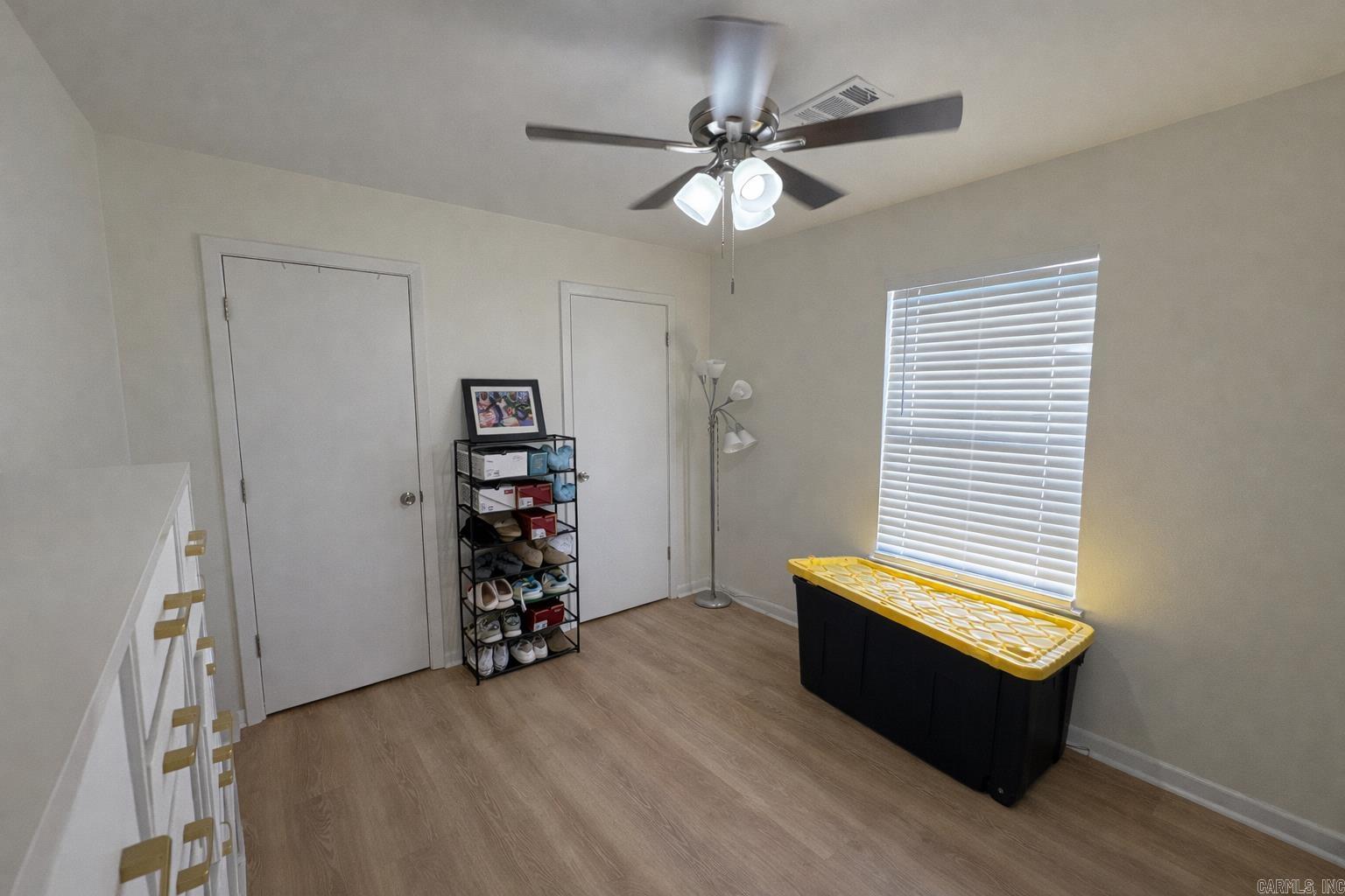 301 E 19th Street Property Photo 5