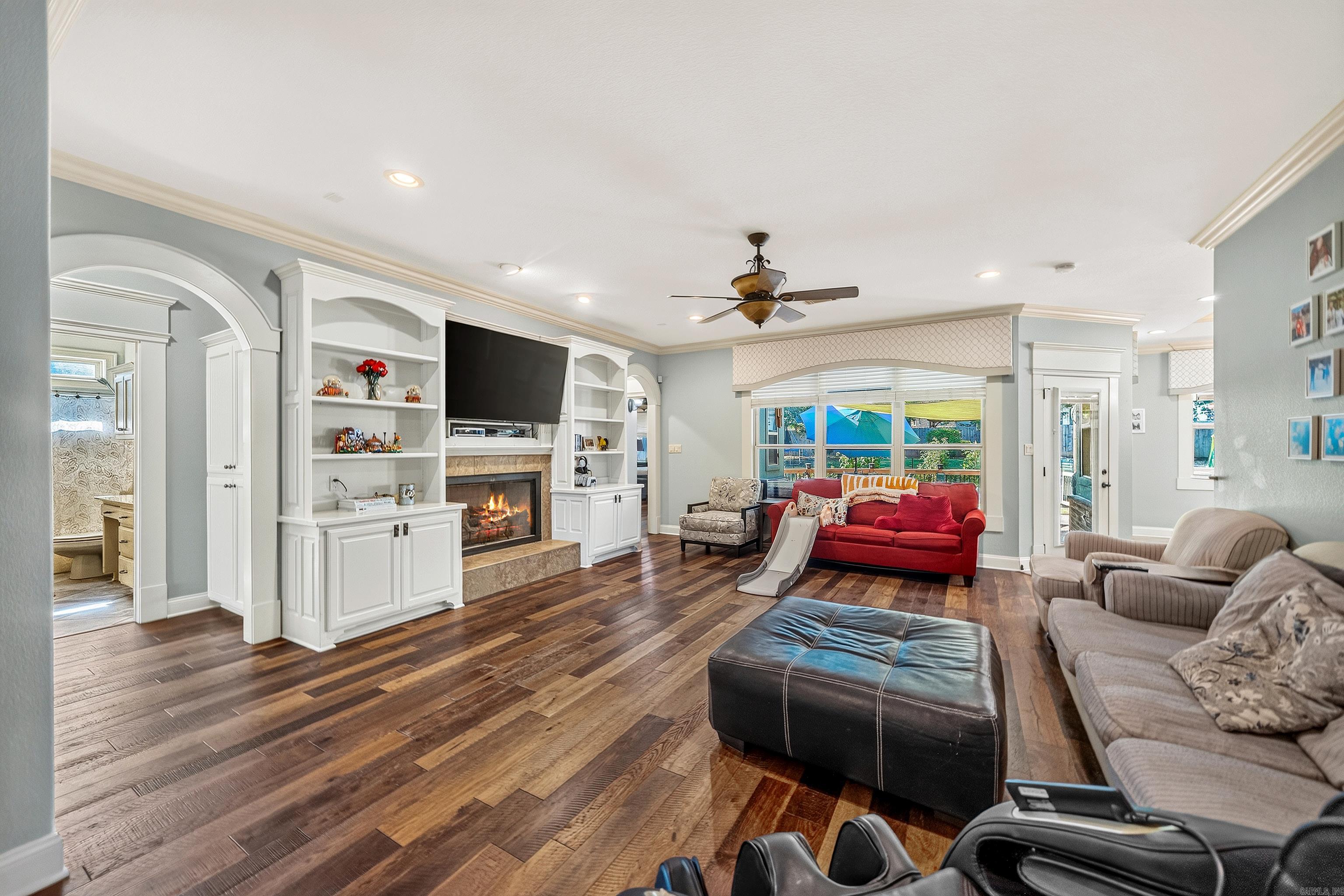 124 Setter Crossing Property Photo 8