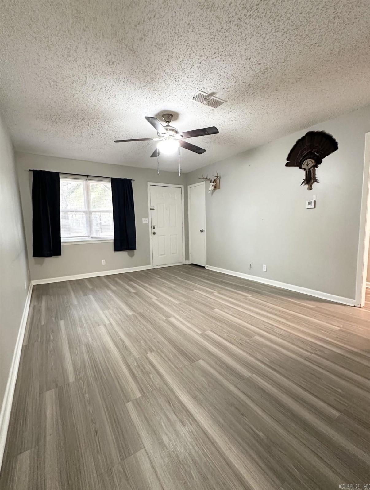 202 Whitefield Dr. Property Photo 3