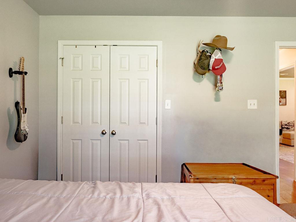215 County Rd 7488 Property Photo 21