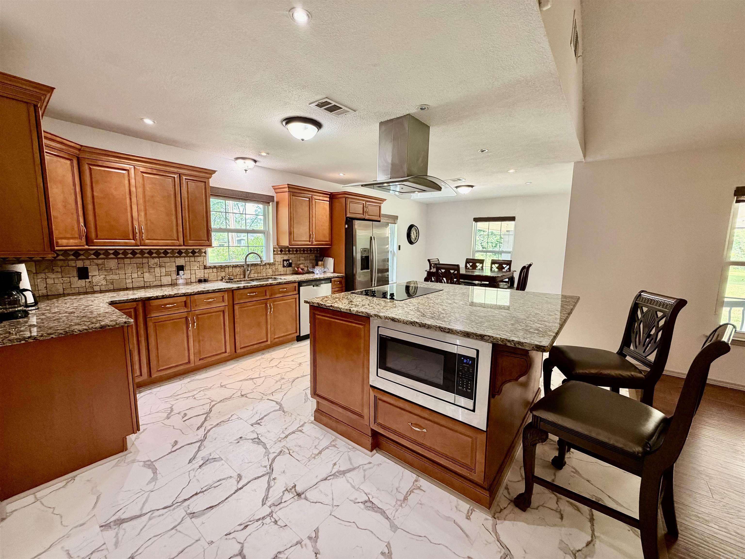 1407 S Trotter Property Photo 14