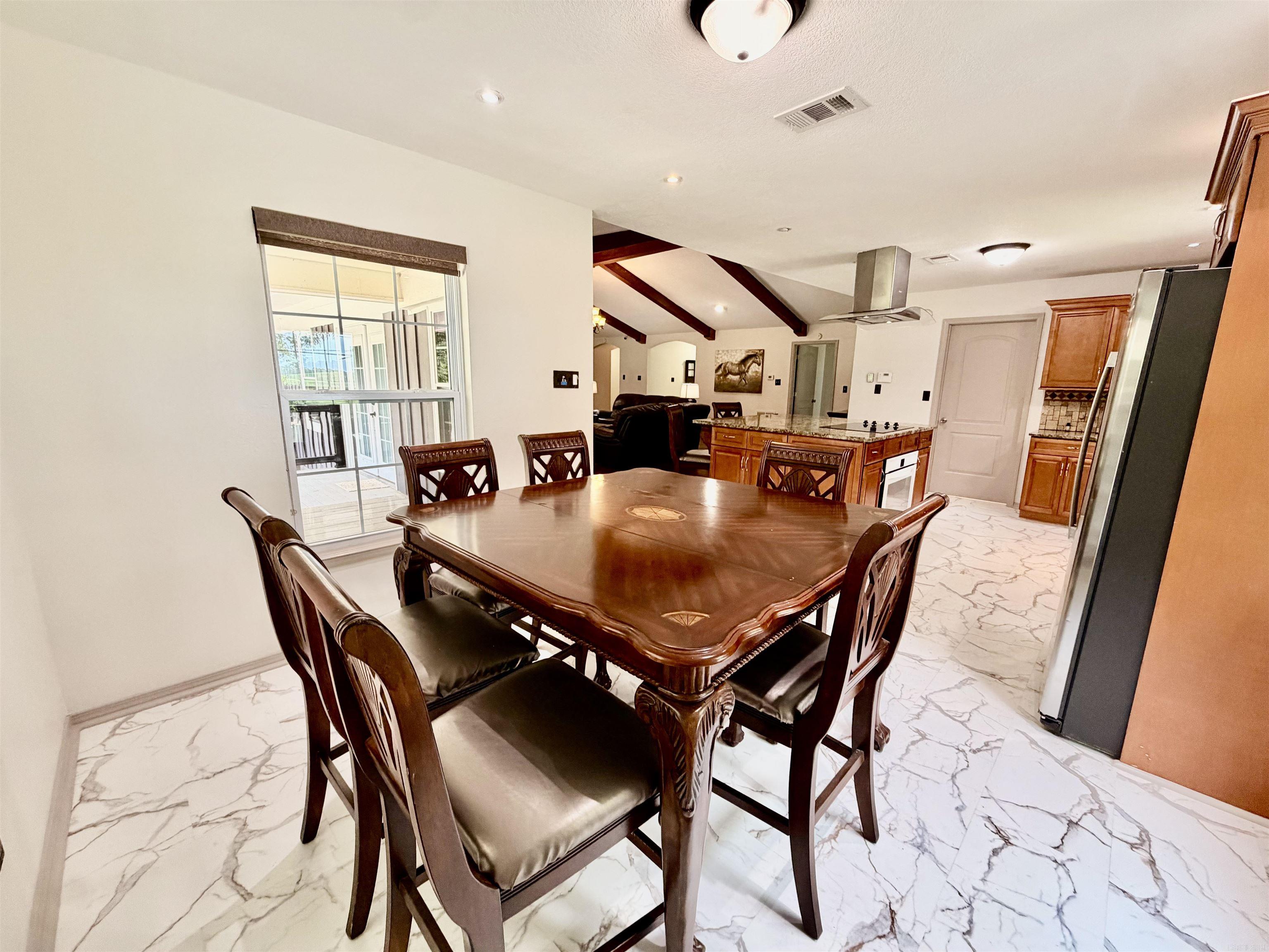 1407 S Trotter Property Photo 16