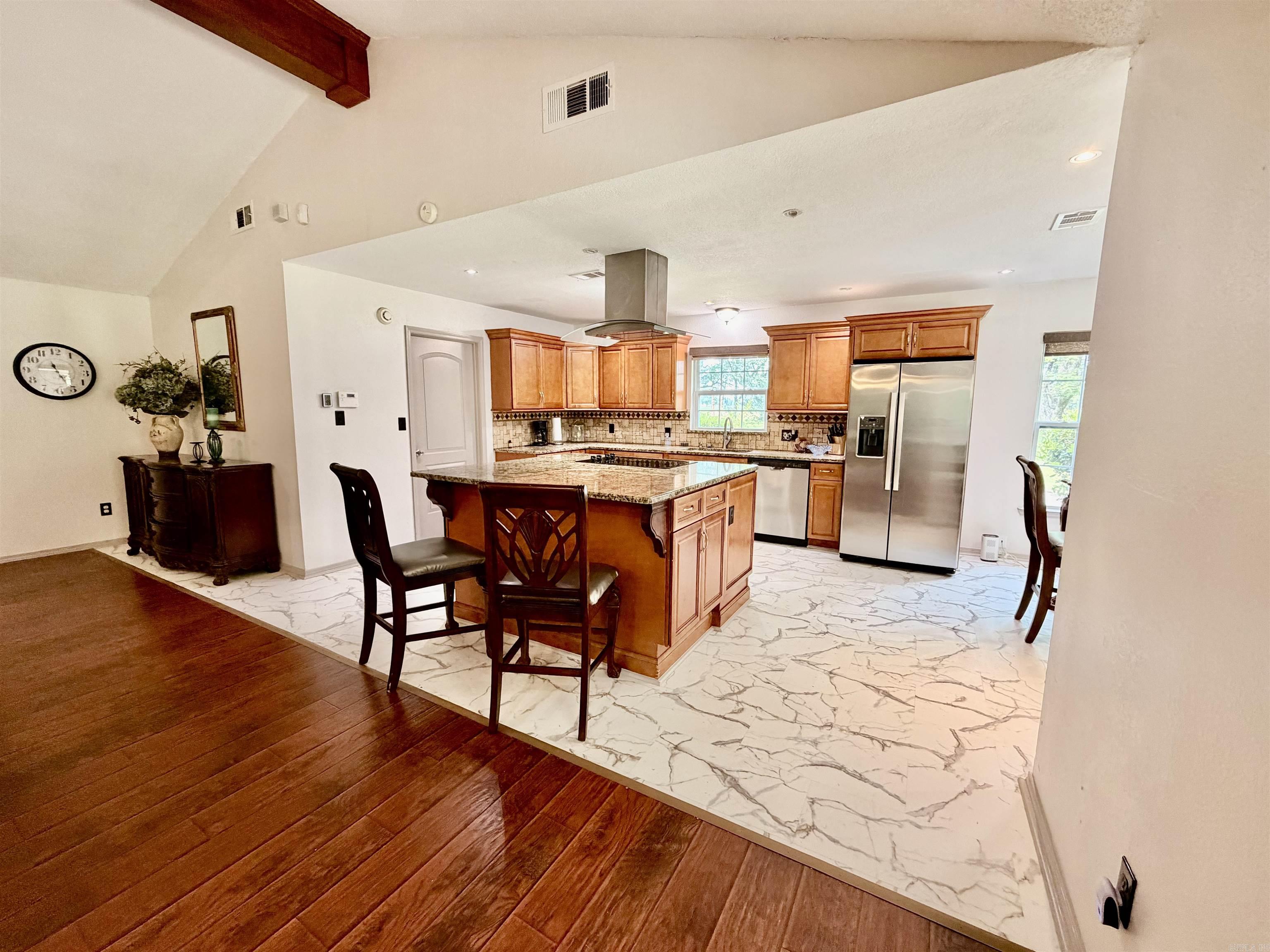 1407 S Trotter Property Photo 17