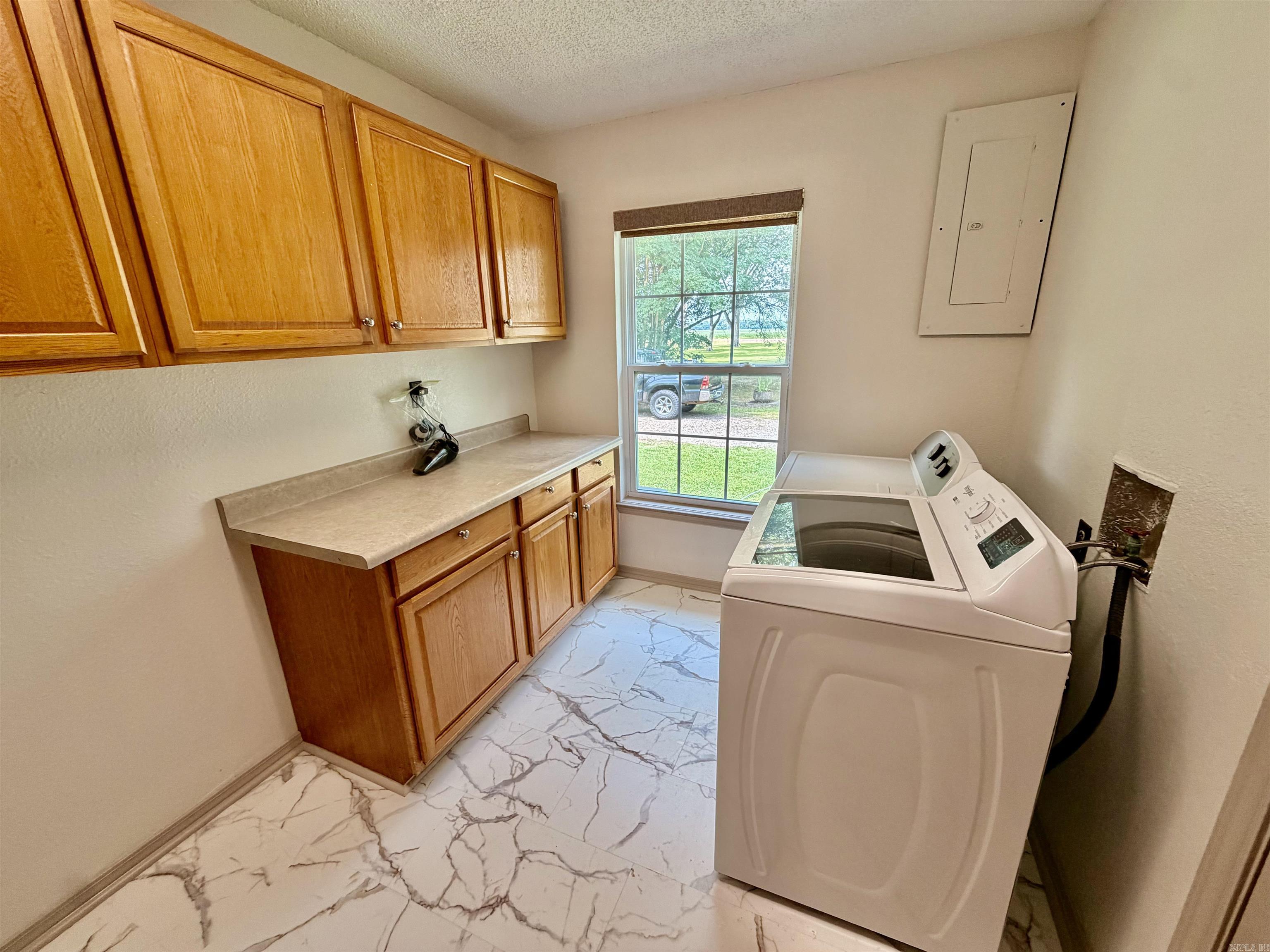1407 S Trotter Property Photo 18