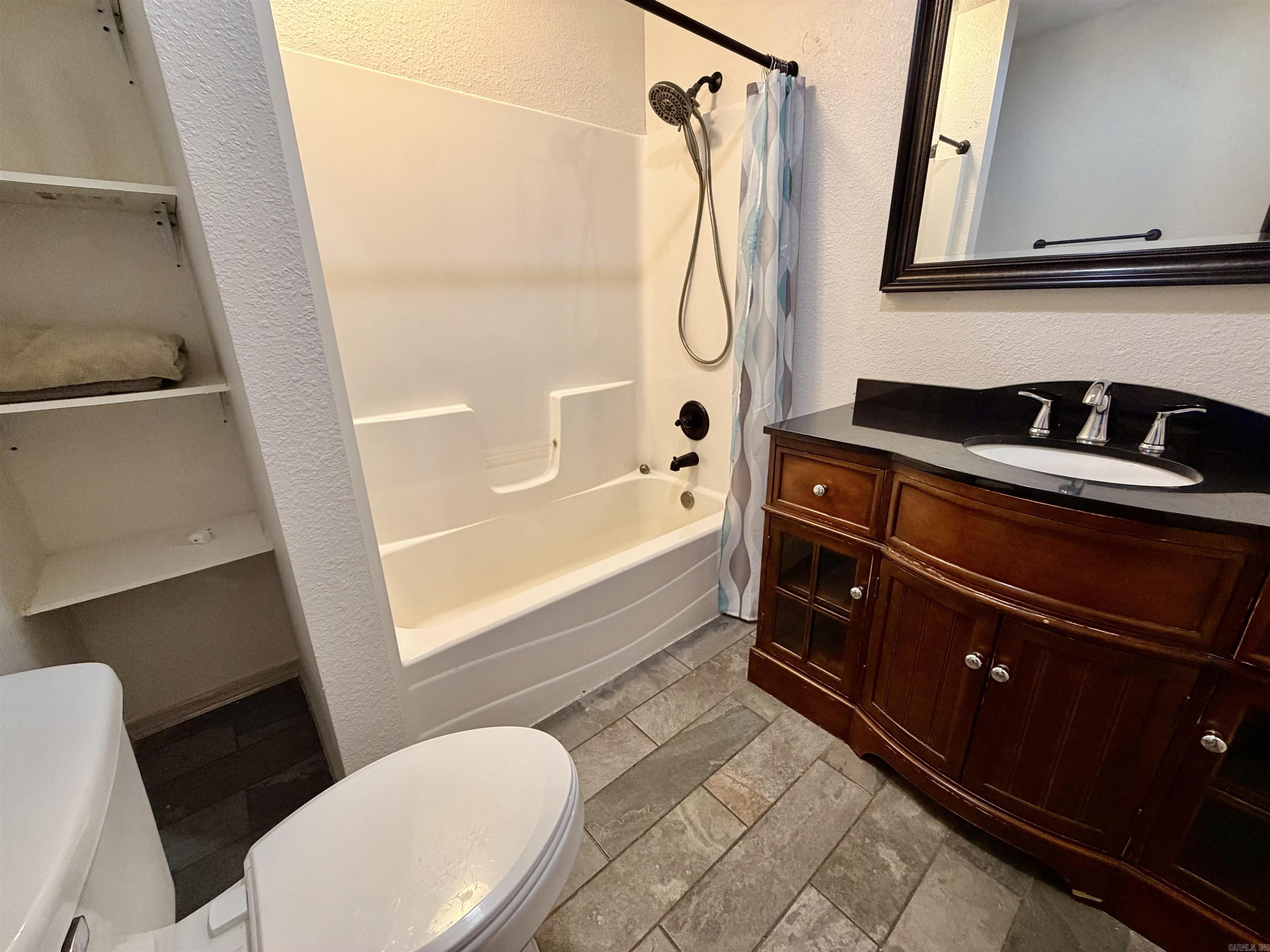 1407 S Trotter Property Photo 27