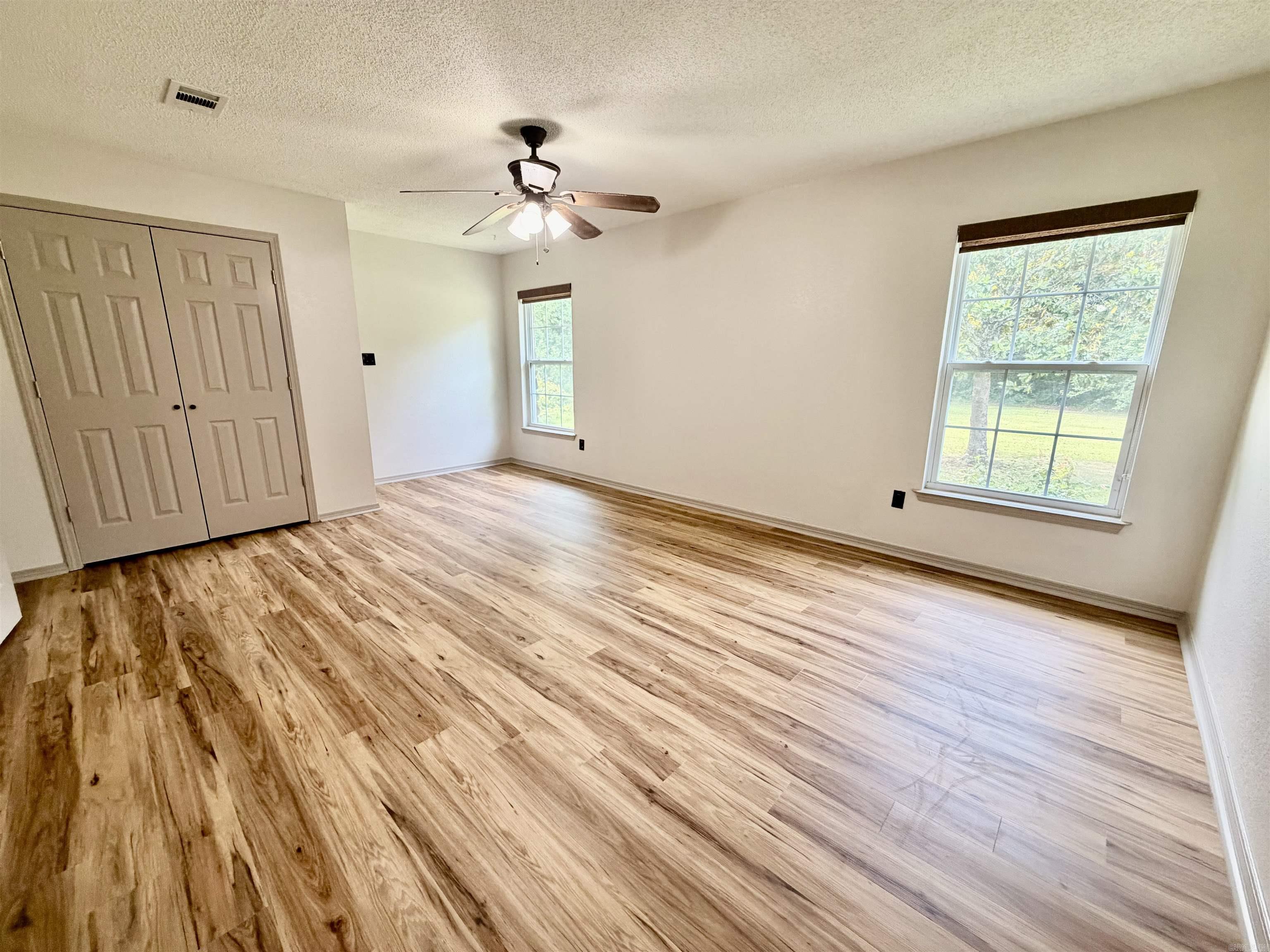 1407 S Trotter Property Photo 30