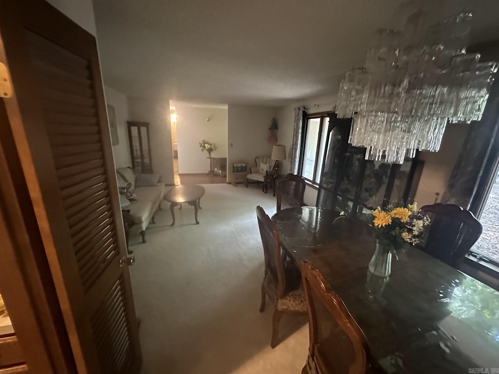 6 La Estrada Lane Property Photo 4