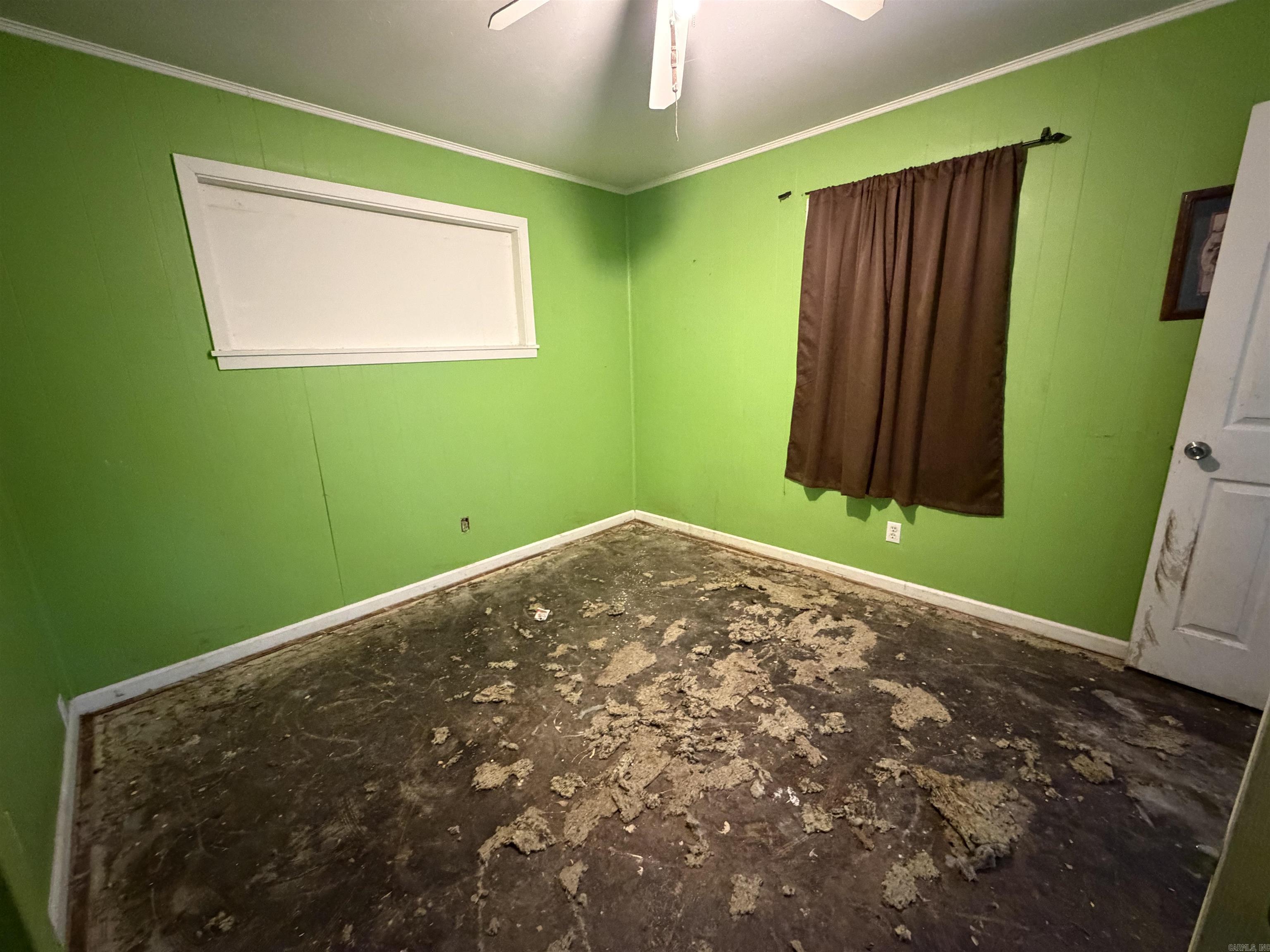 325 S Crestview Property Photo 10