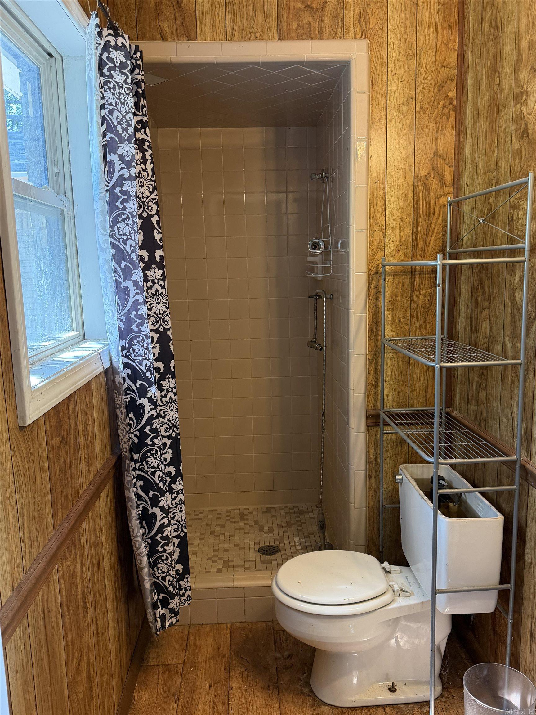 325 S Crestview Property Photo 19