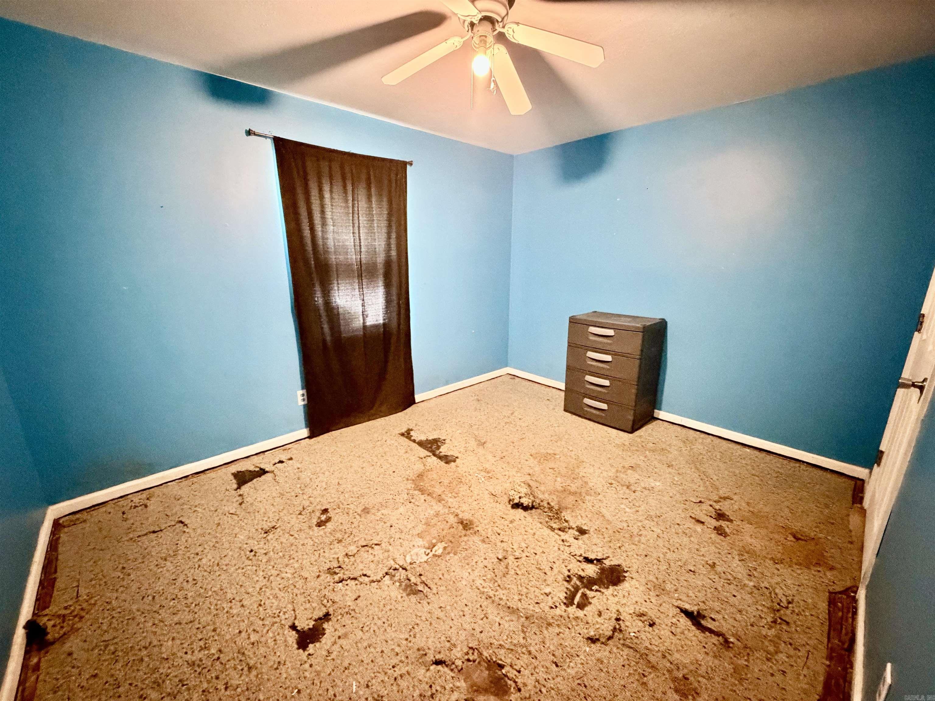 325 S Crestview Property Photo 21