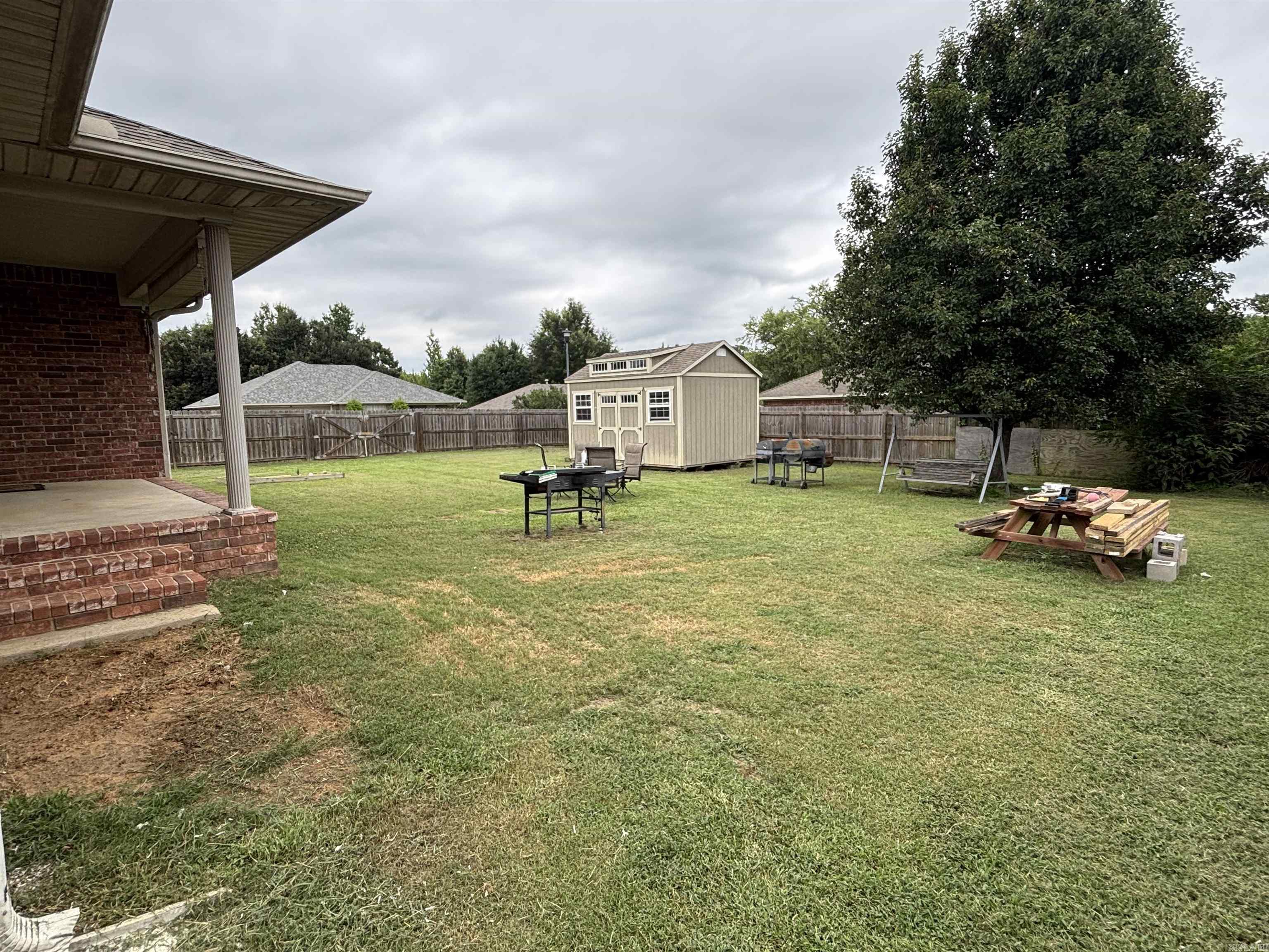 14 Windsor Park Drive Property Photo 4
