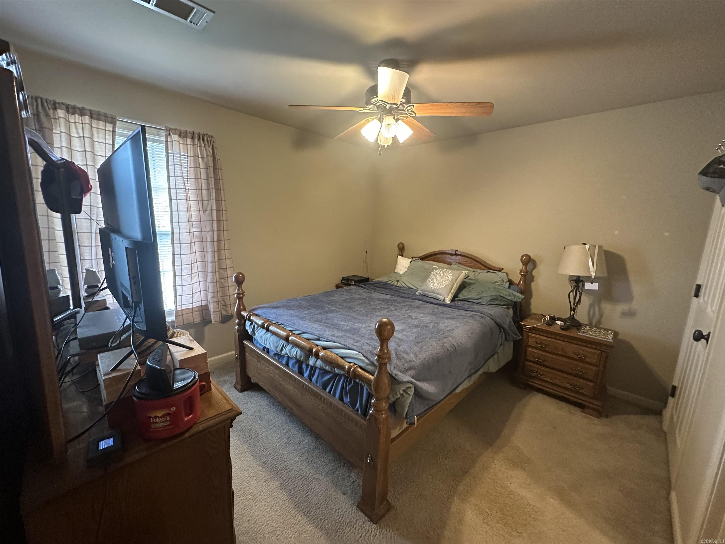 14 Windsor Park Drive Property Photo 12