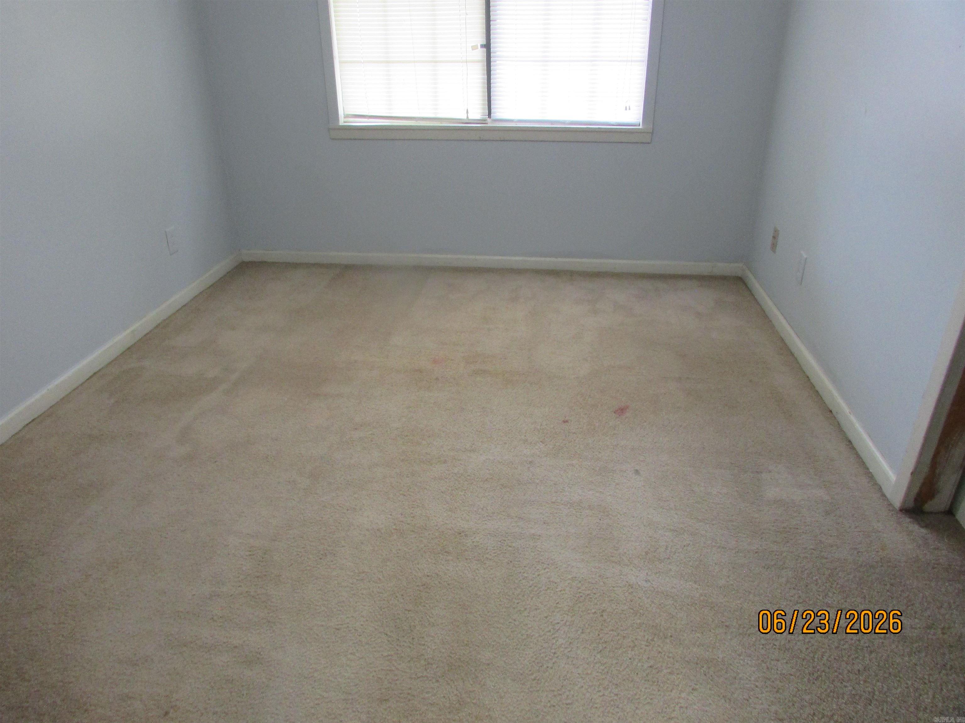 406 N Cherry Property Photo 9