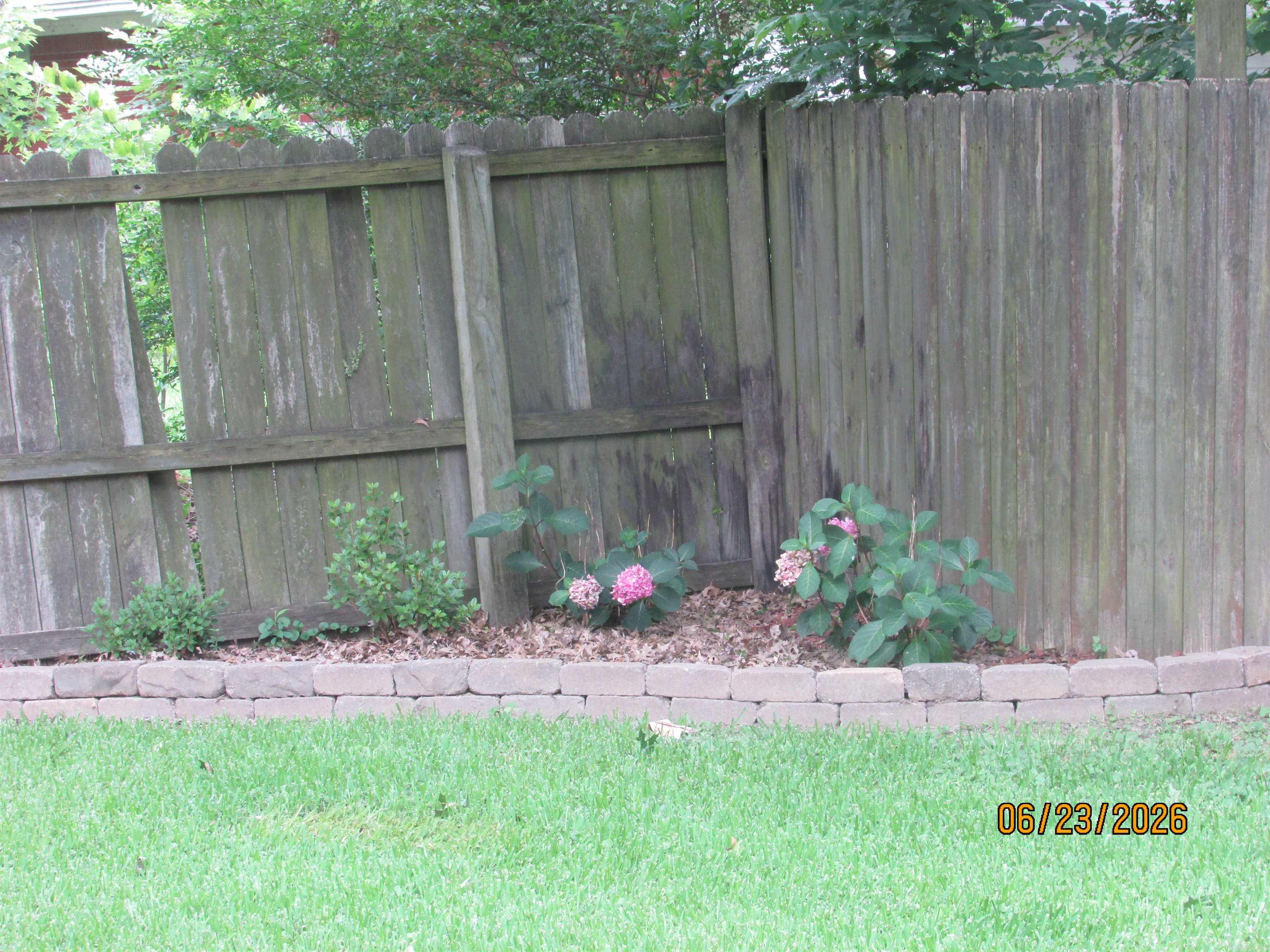 406 N Cherry Property Photo 17