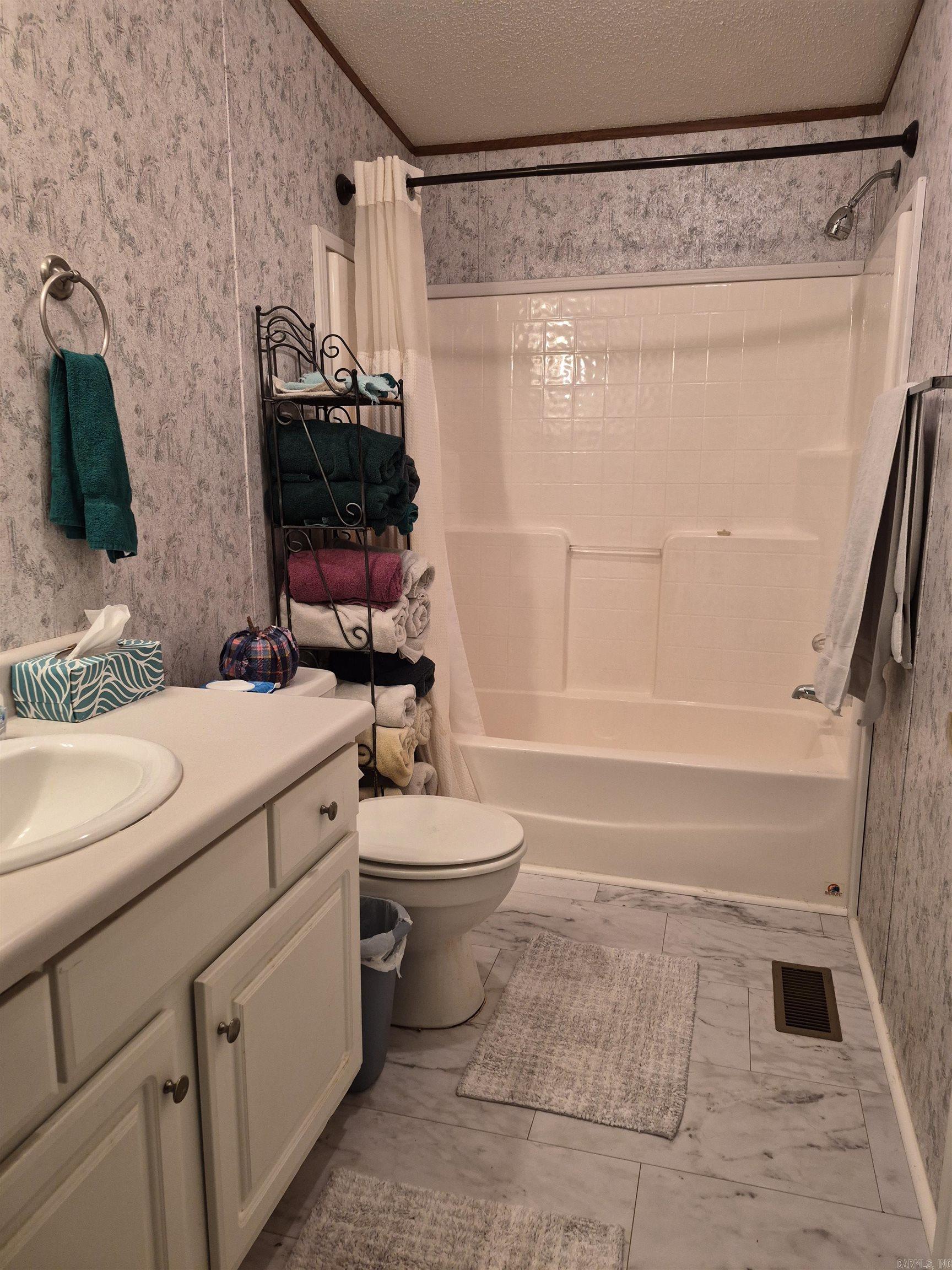 4051 Amity Road Property Photo 25