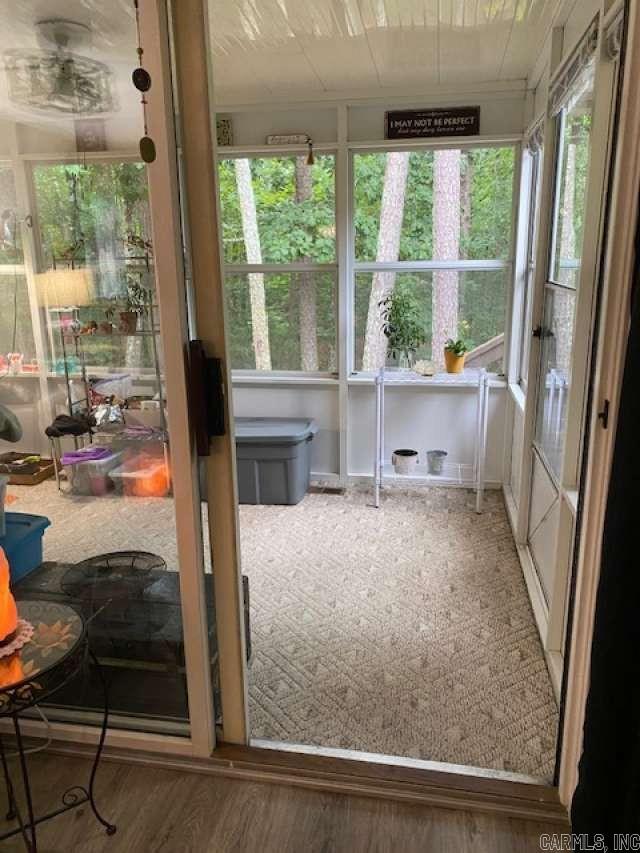 8 Lindsay Lane Property Photo 22