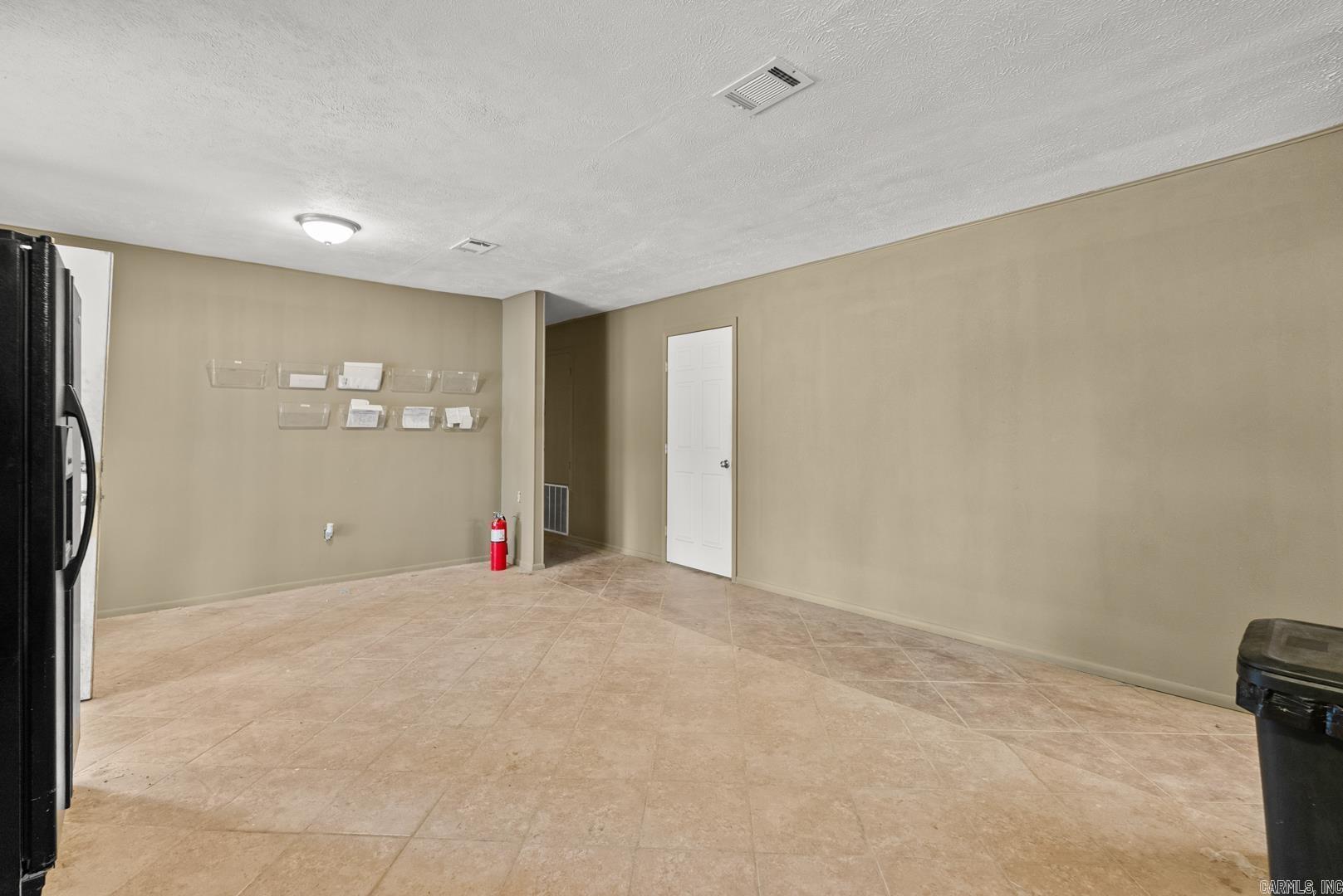 42 Ranchette Property Photo 8