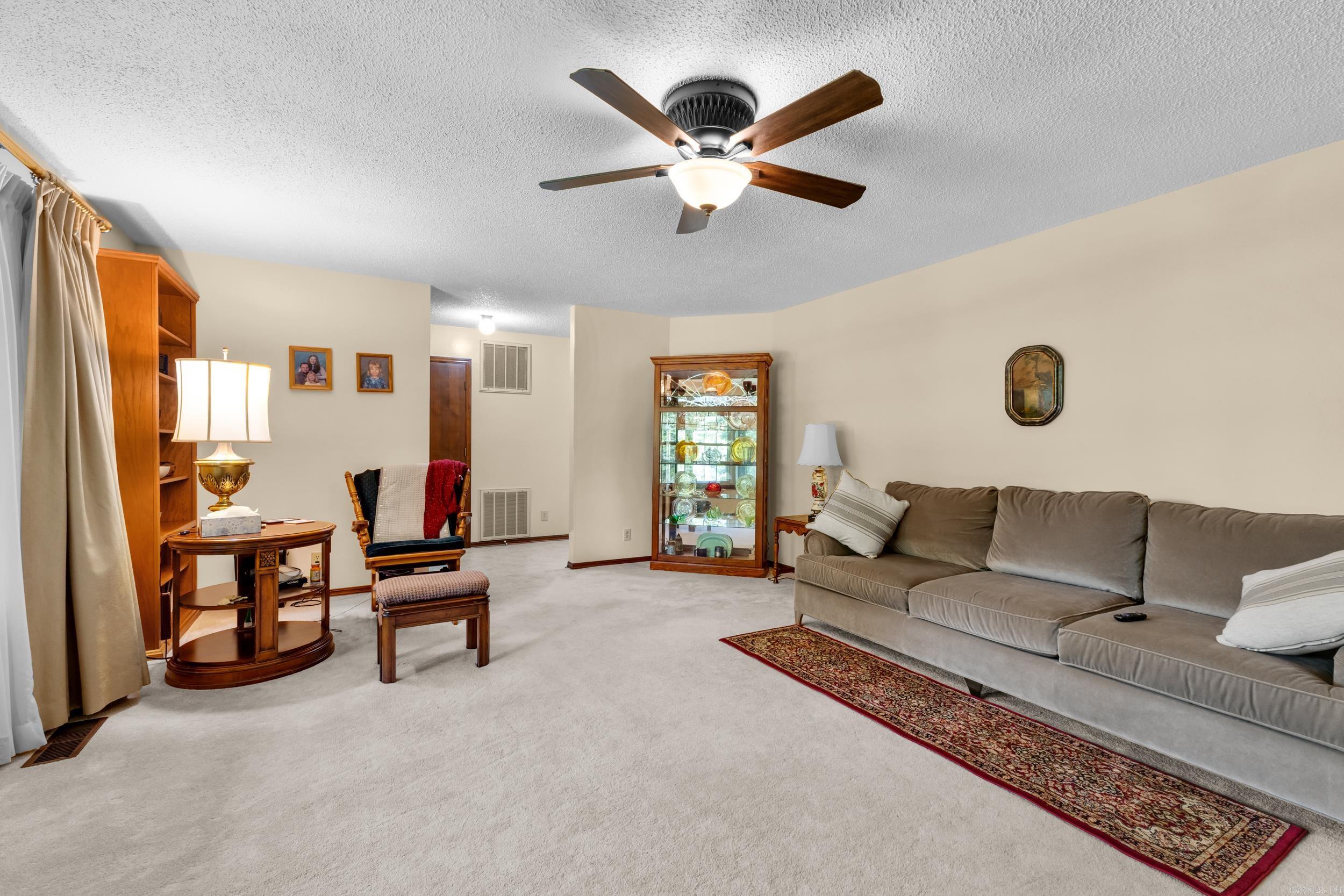 188 Amberwood Lane Property Photo 9