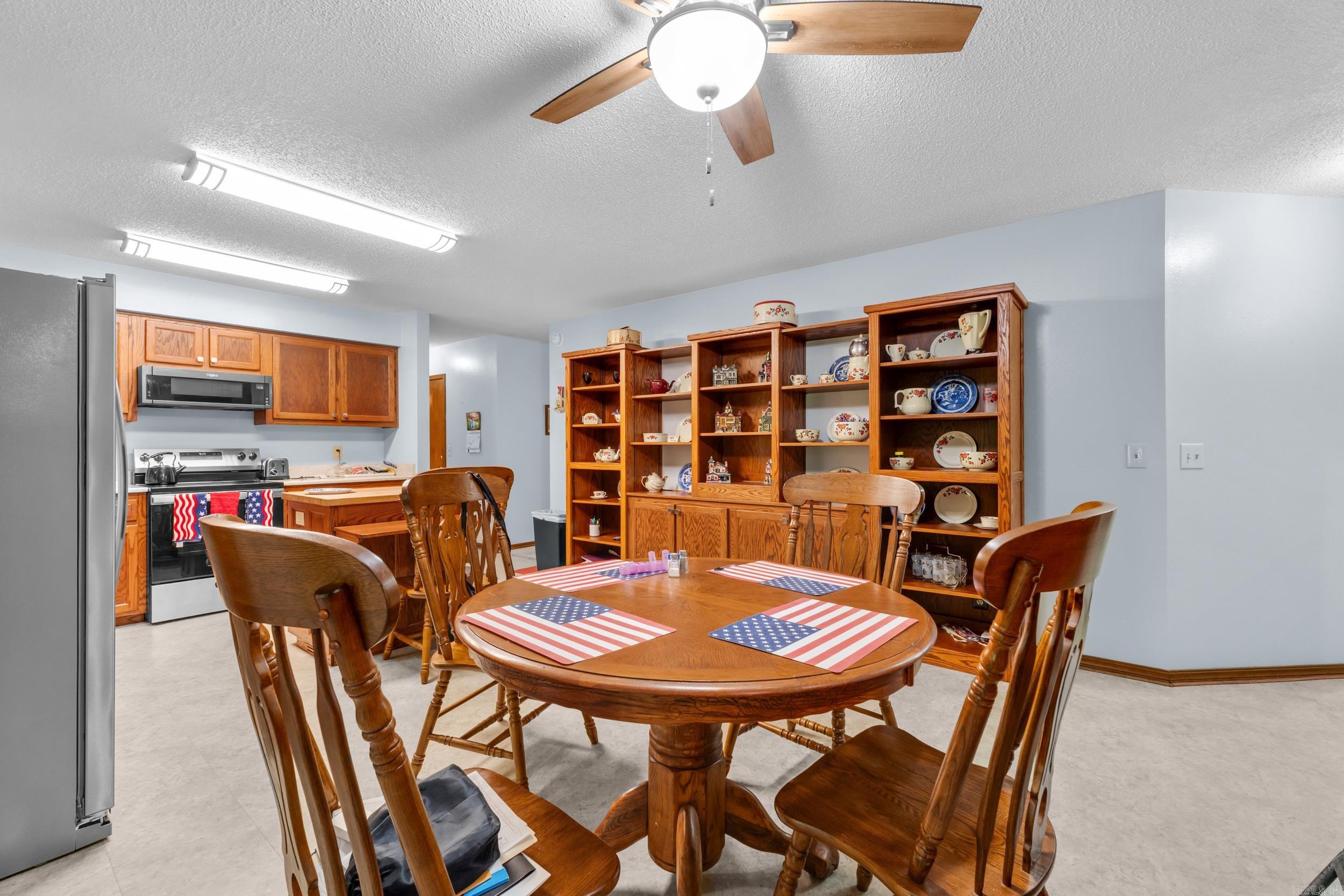 188 Amberwood Lane Property Photo 13
