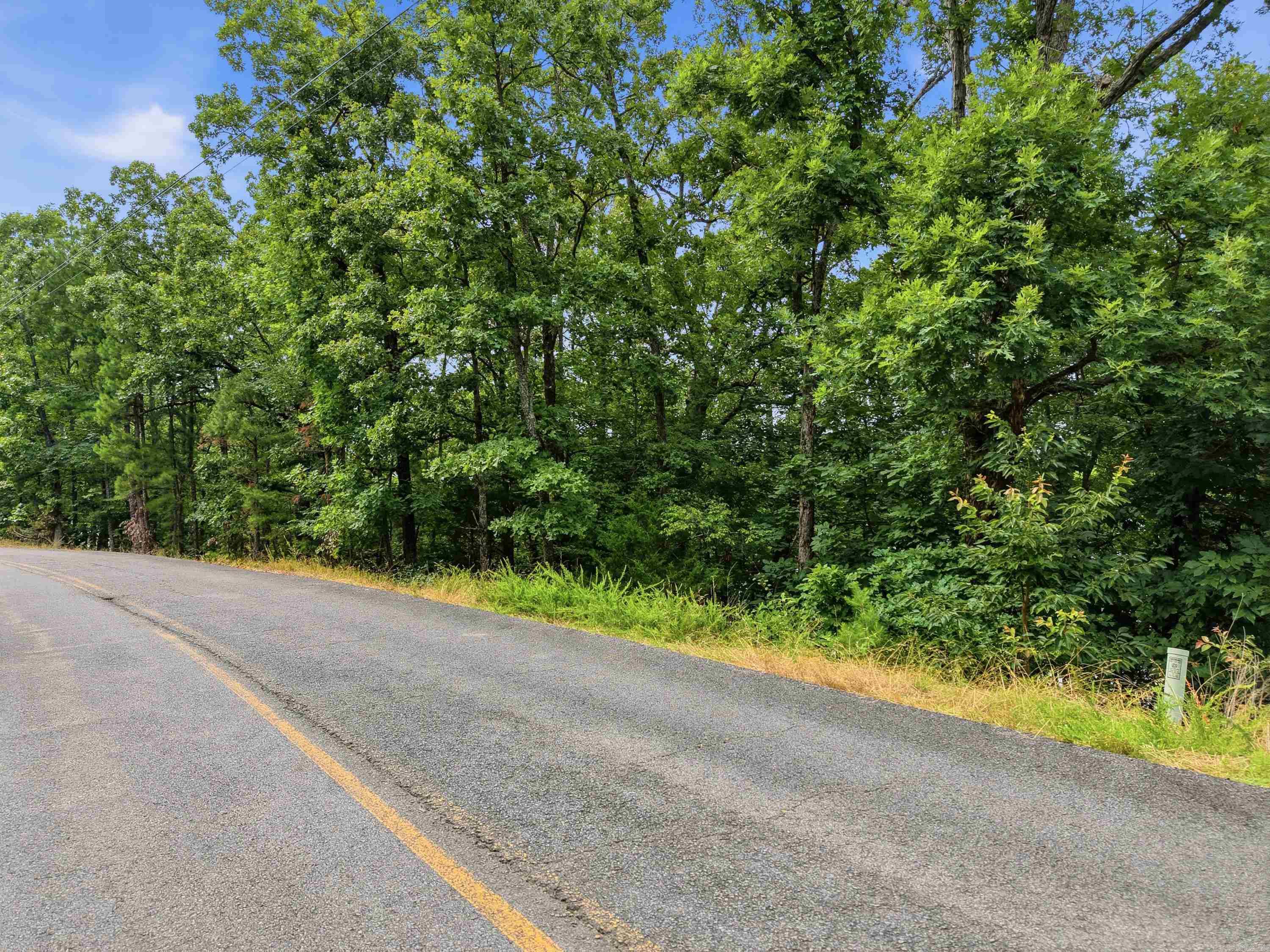 609 Lakefront Road Property Photo 18