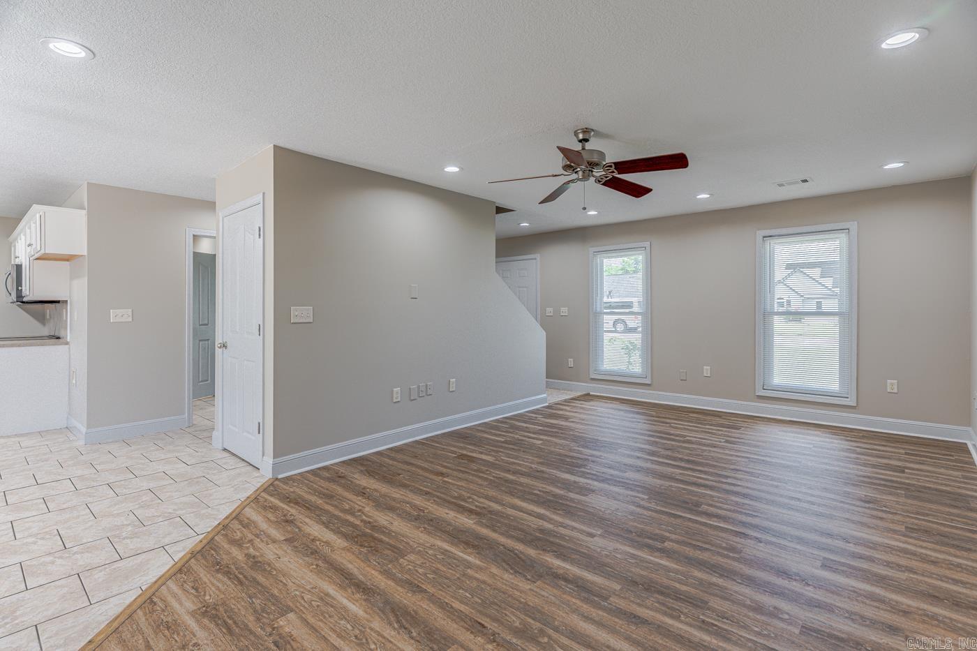 3521 Beacon St Property Photo 7