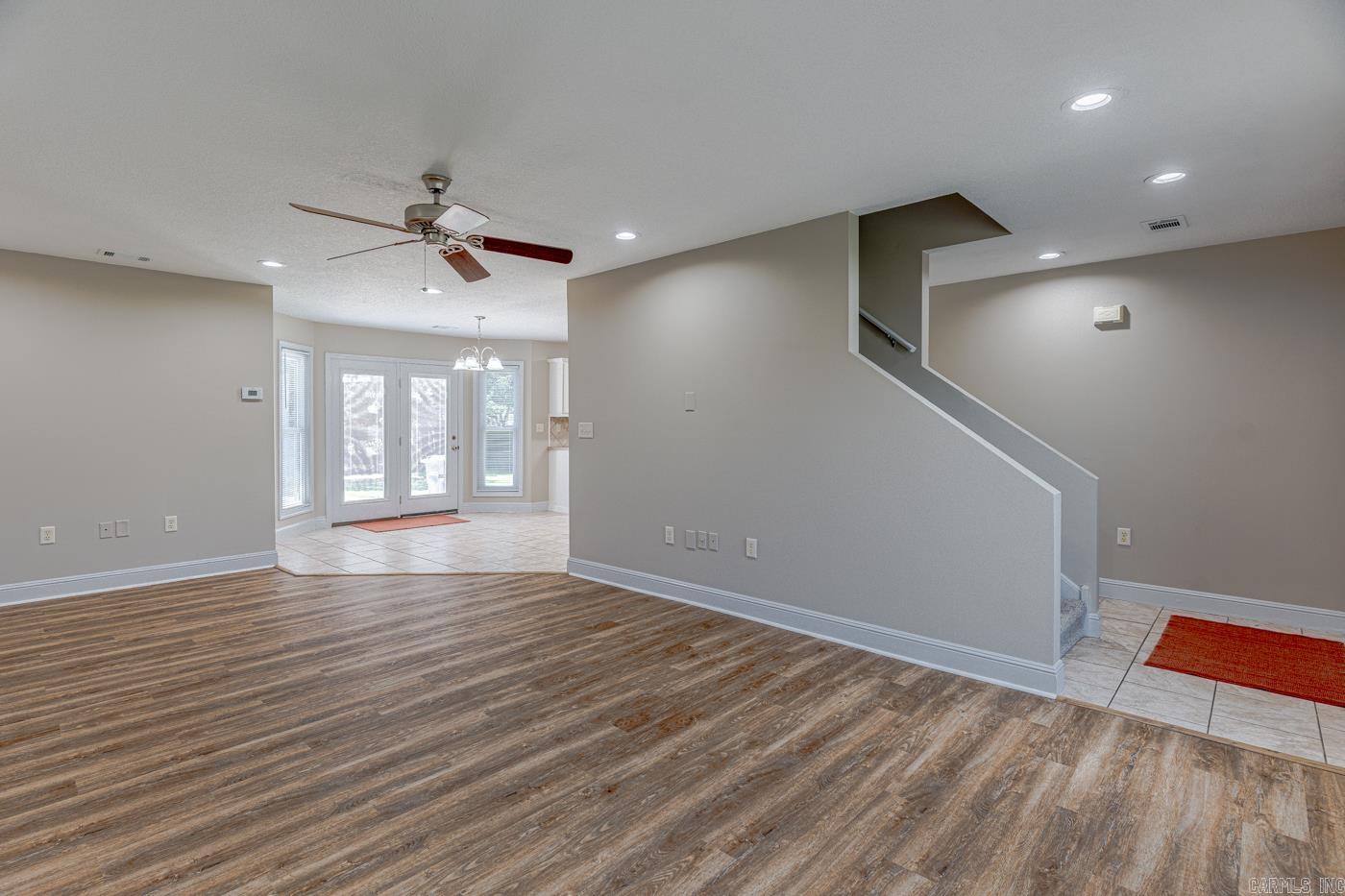 3521 Beacon St Property Photo 9