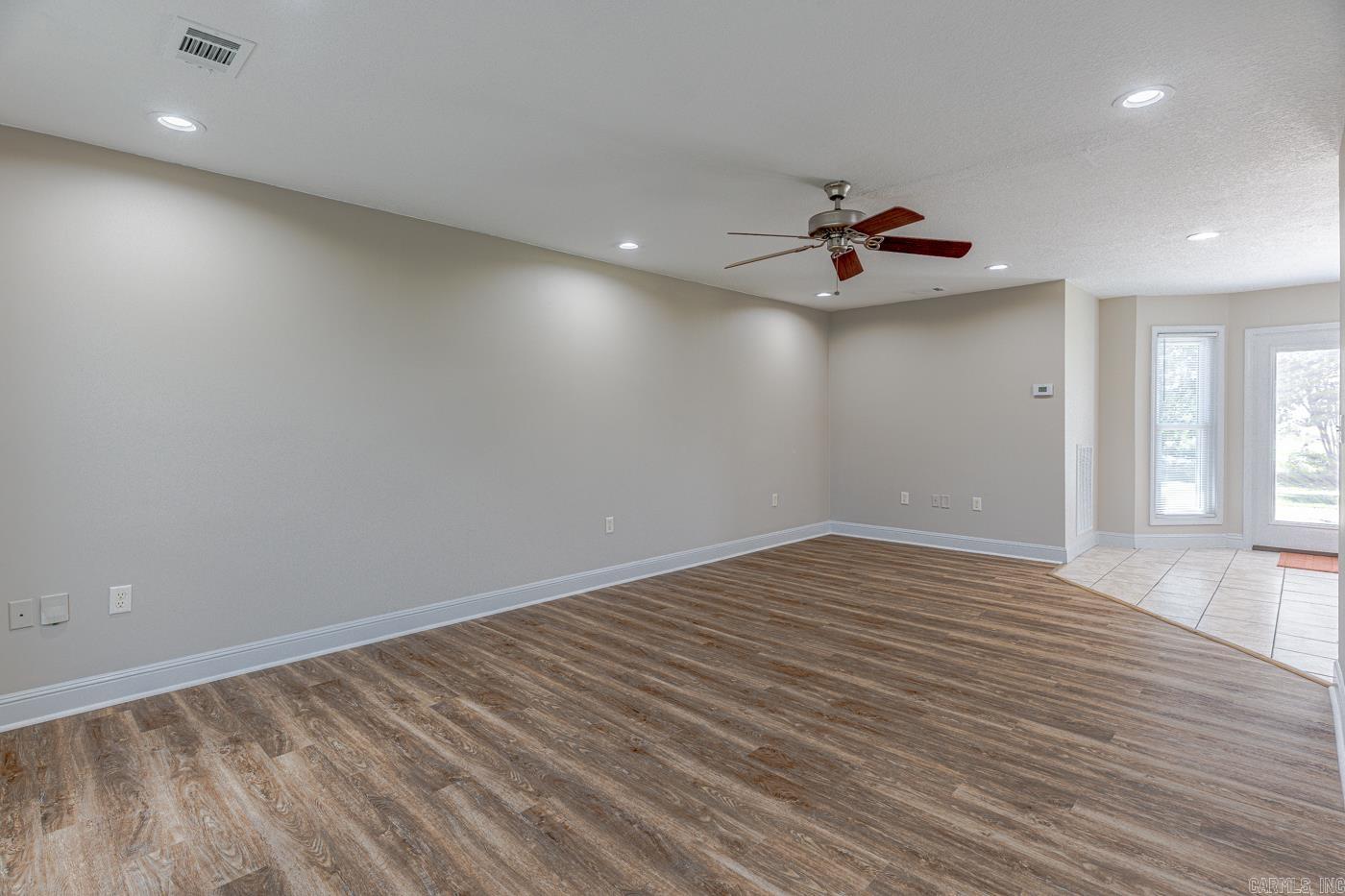3521 Beacon St Property Photo 10
