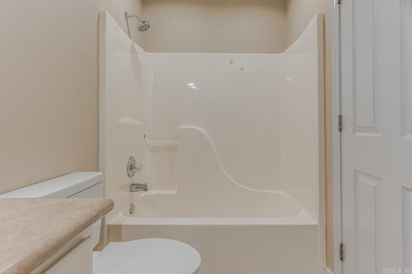 3521 Beacon St Property Photo 21