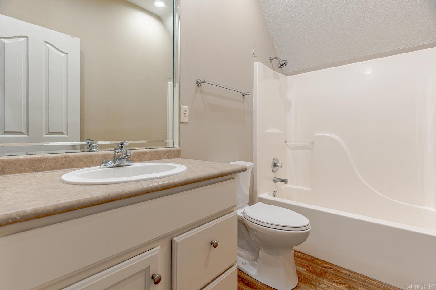 3521 Beacon St Property Photo 29