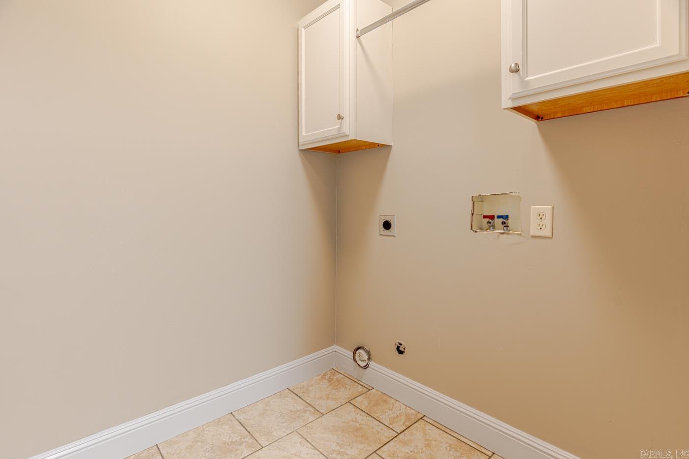 3521 Beacon St Property Photo 32