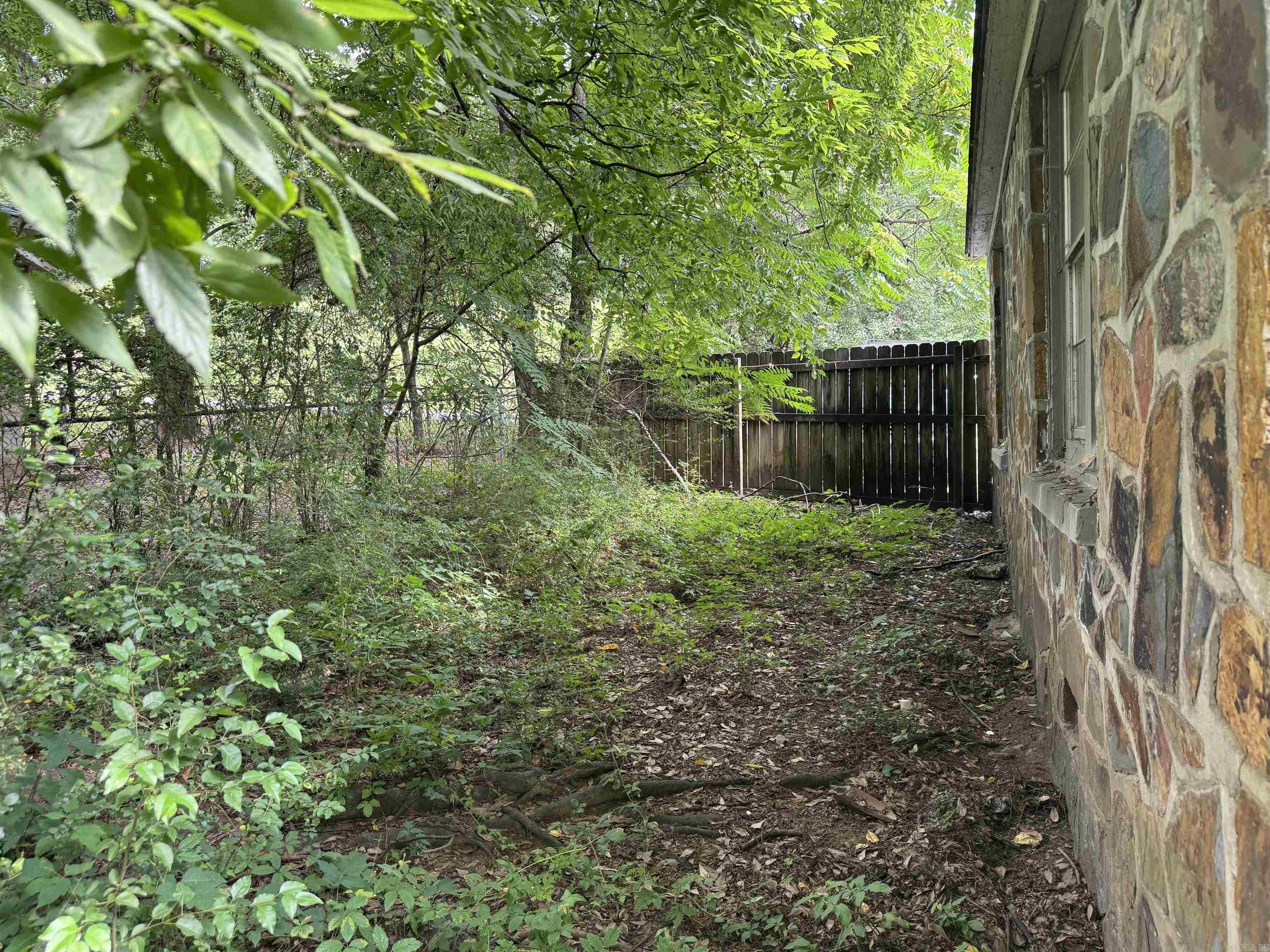 2118 W 18th Street Property Photo 4