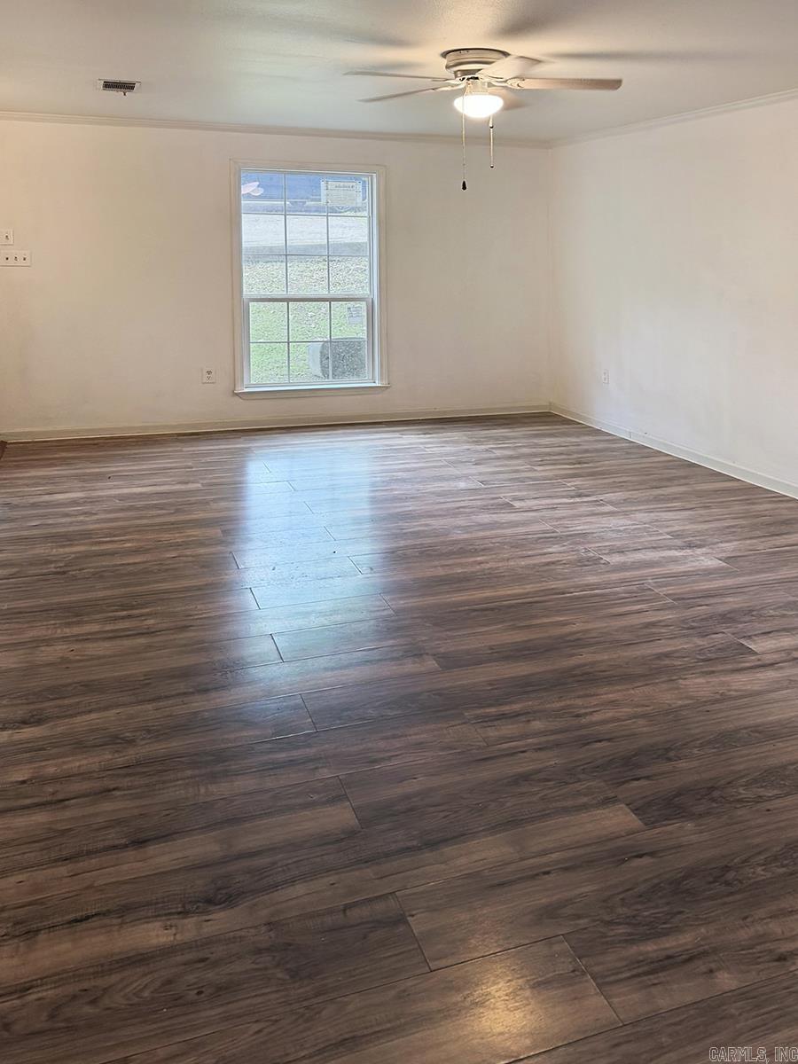 4717 - 4719 Ridge Road Property Photo 7