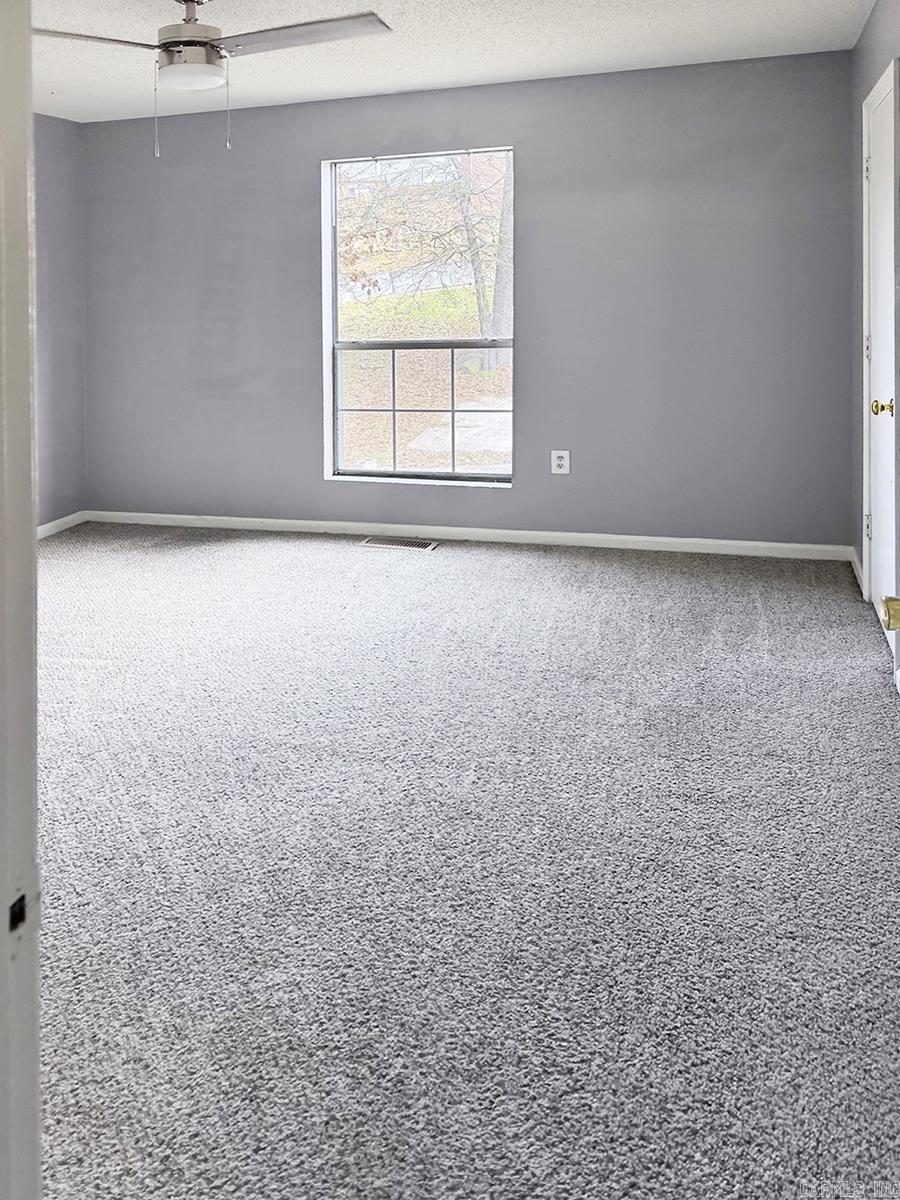 4717 - 4719 Ridge Road Property Photo 10