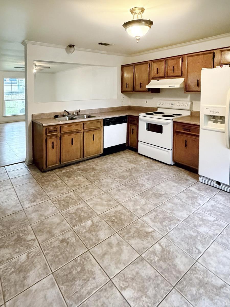 4717 - 4719 Ridge Road Property Photo 14