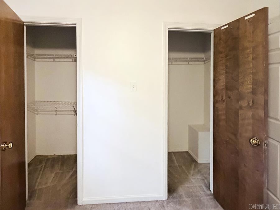 4717 - 4719 Ridge Road Property Photo 20