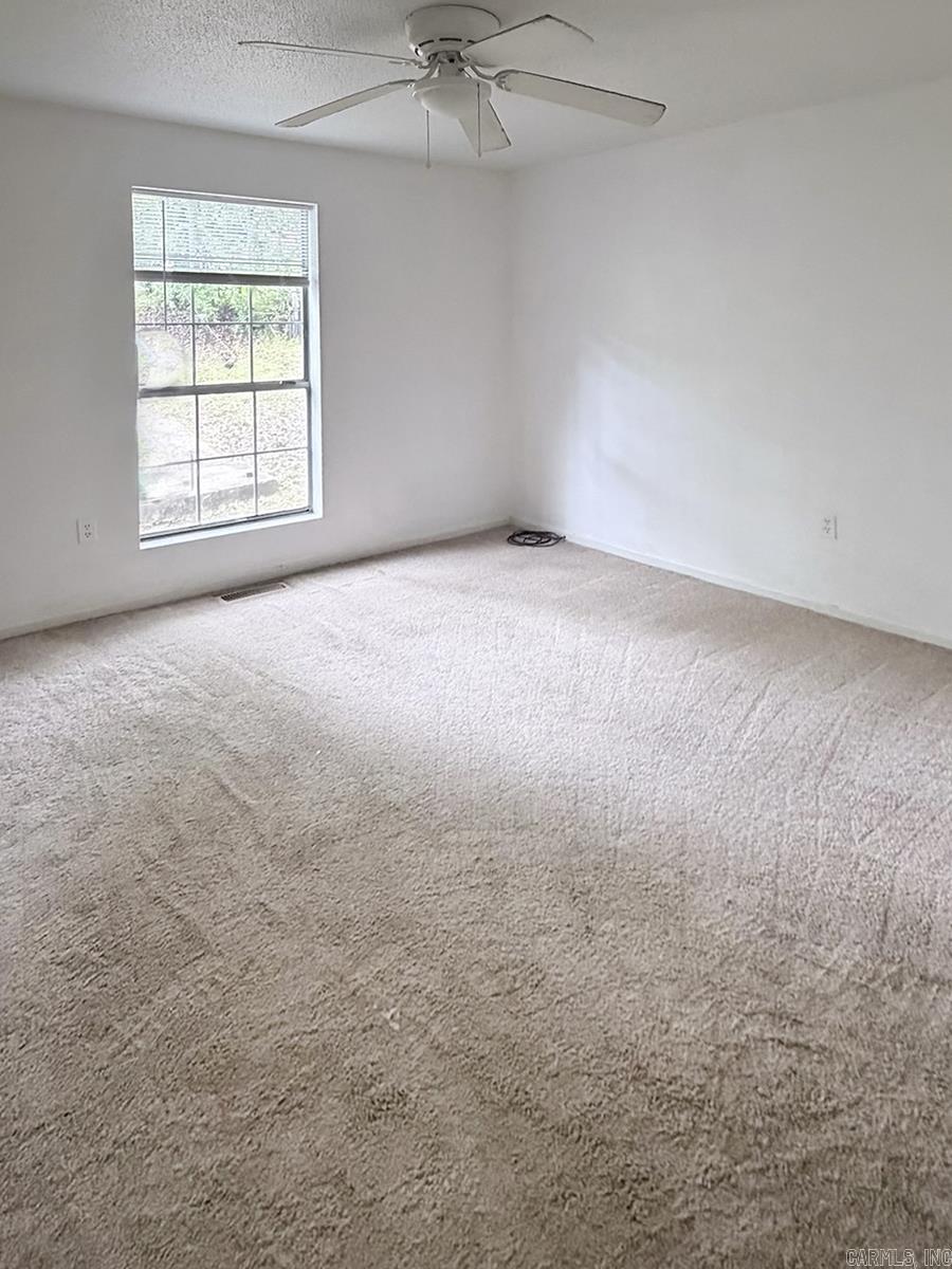4717 - 4719 Ridge Road Property Photo 21