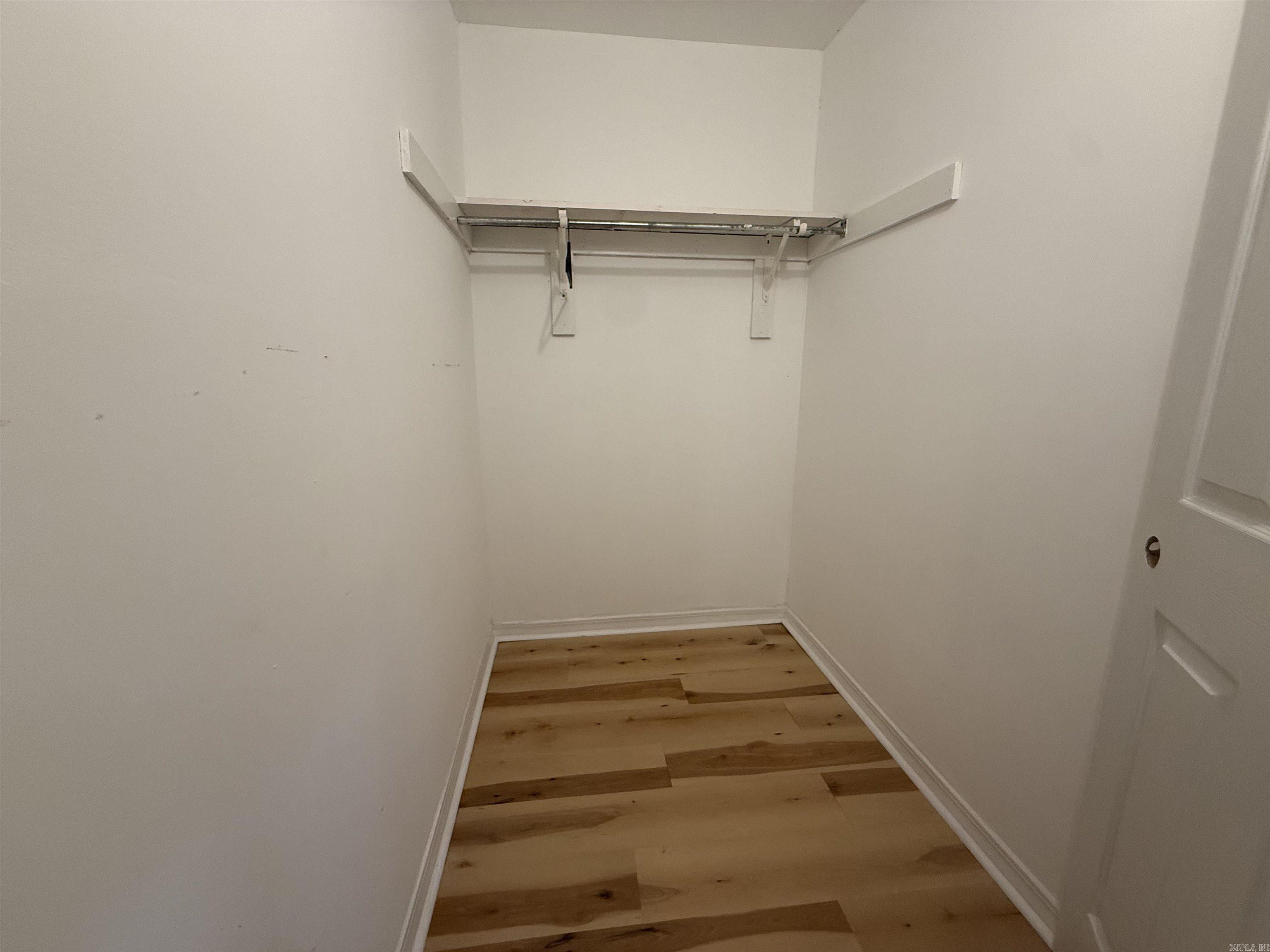 230 Riverview Drive Property Photo 14