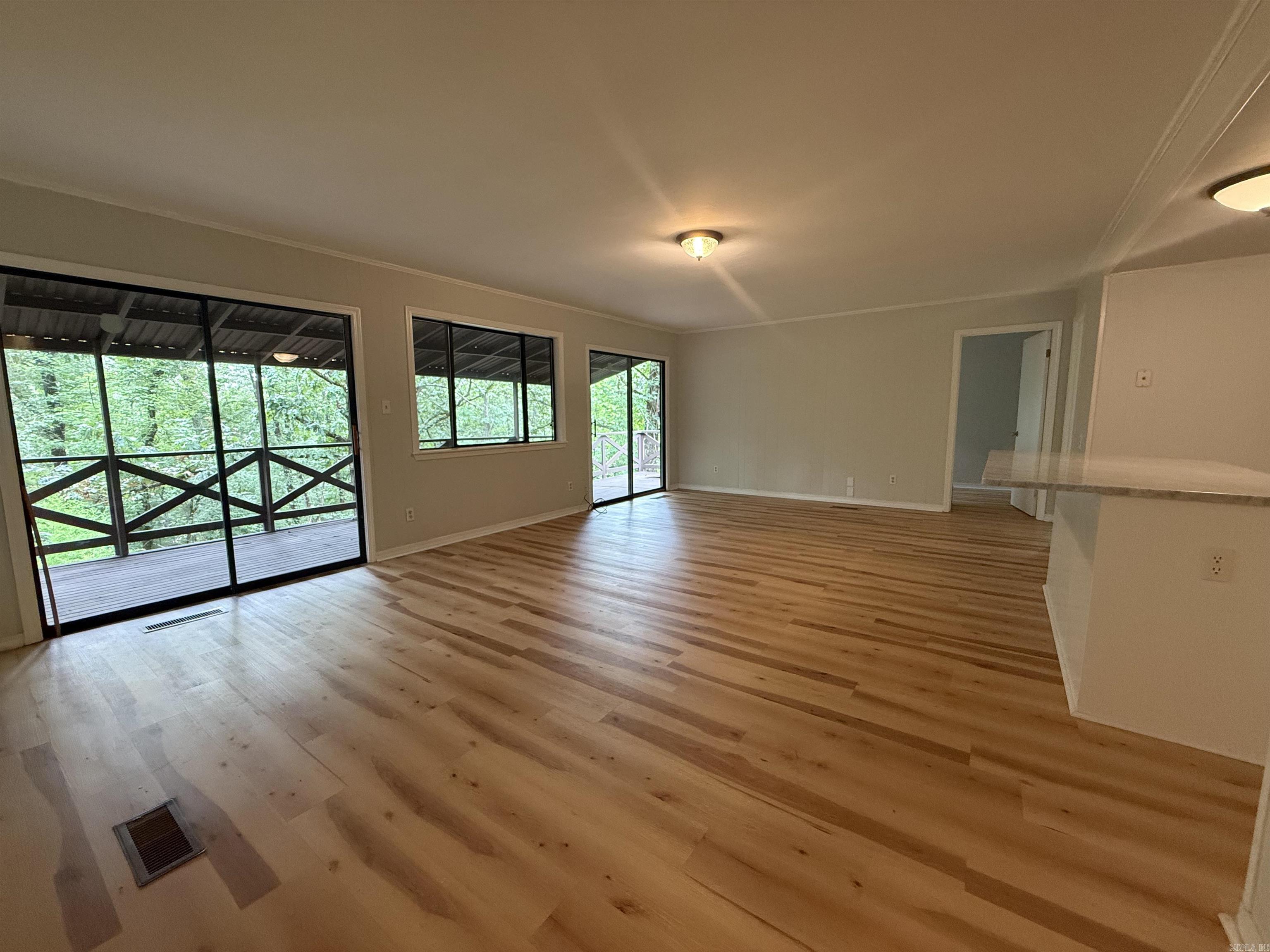 230 Riverview Drive Property Photo 15
