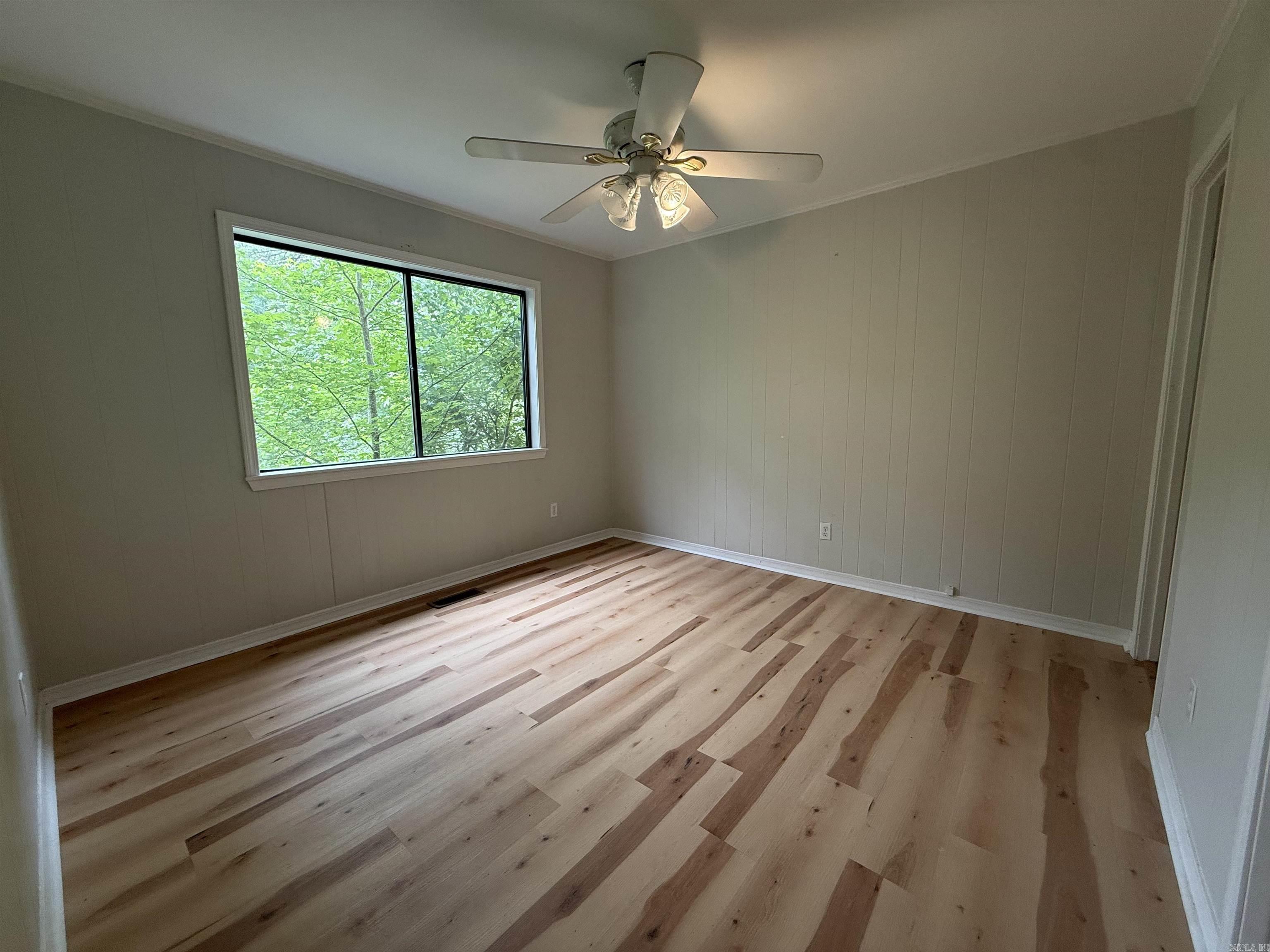 230 Riverview Drive Property Photo 33